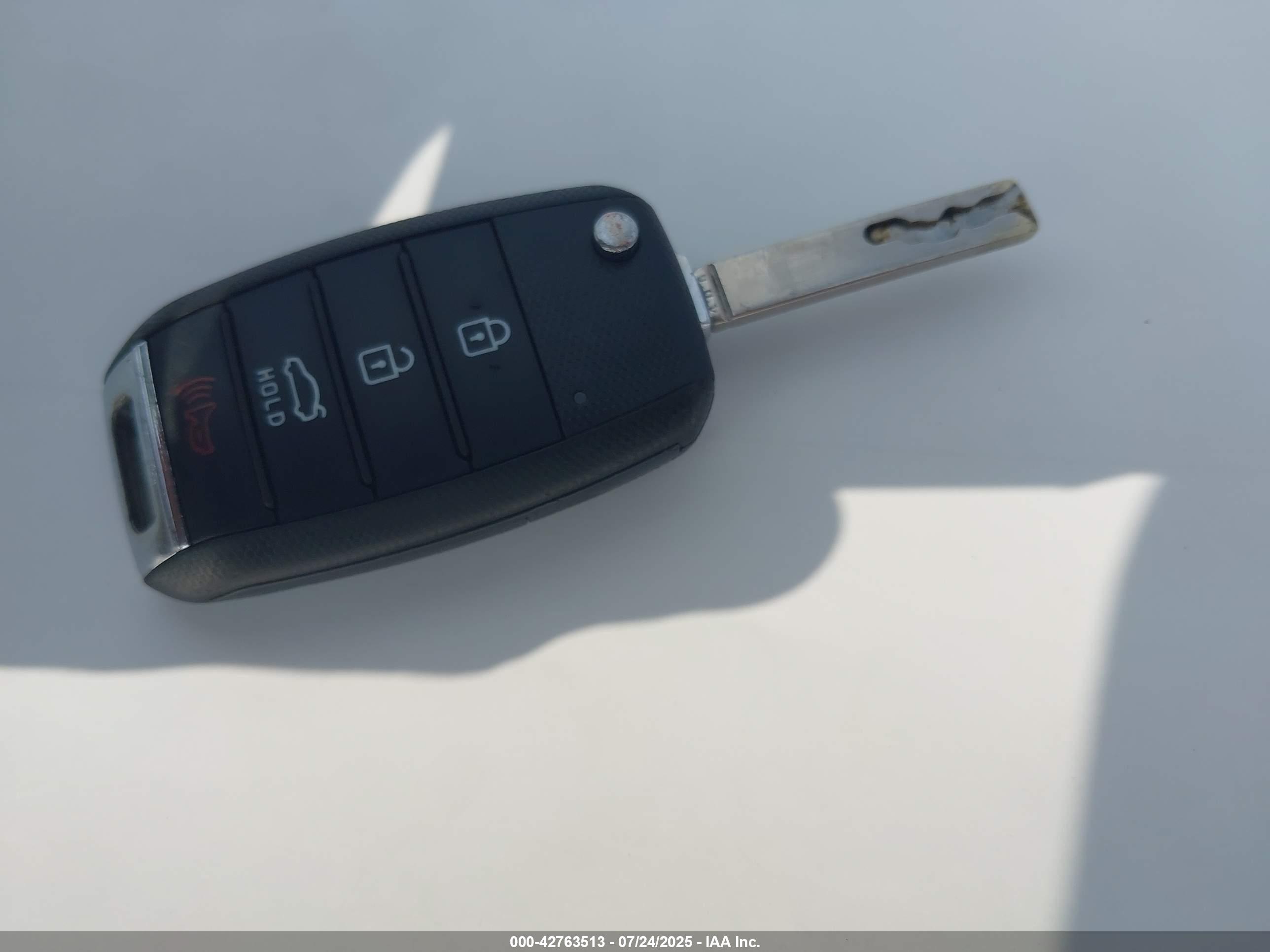 KIA RIO image 11