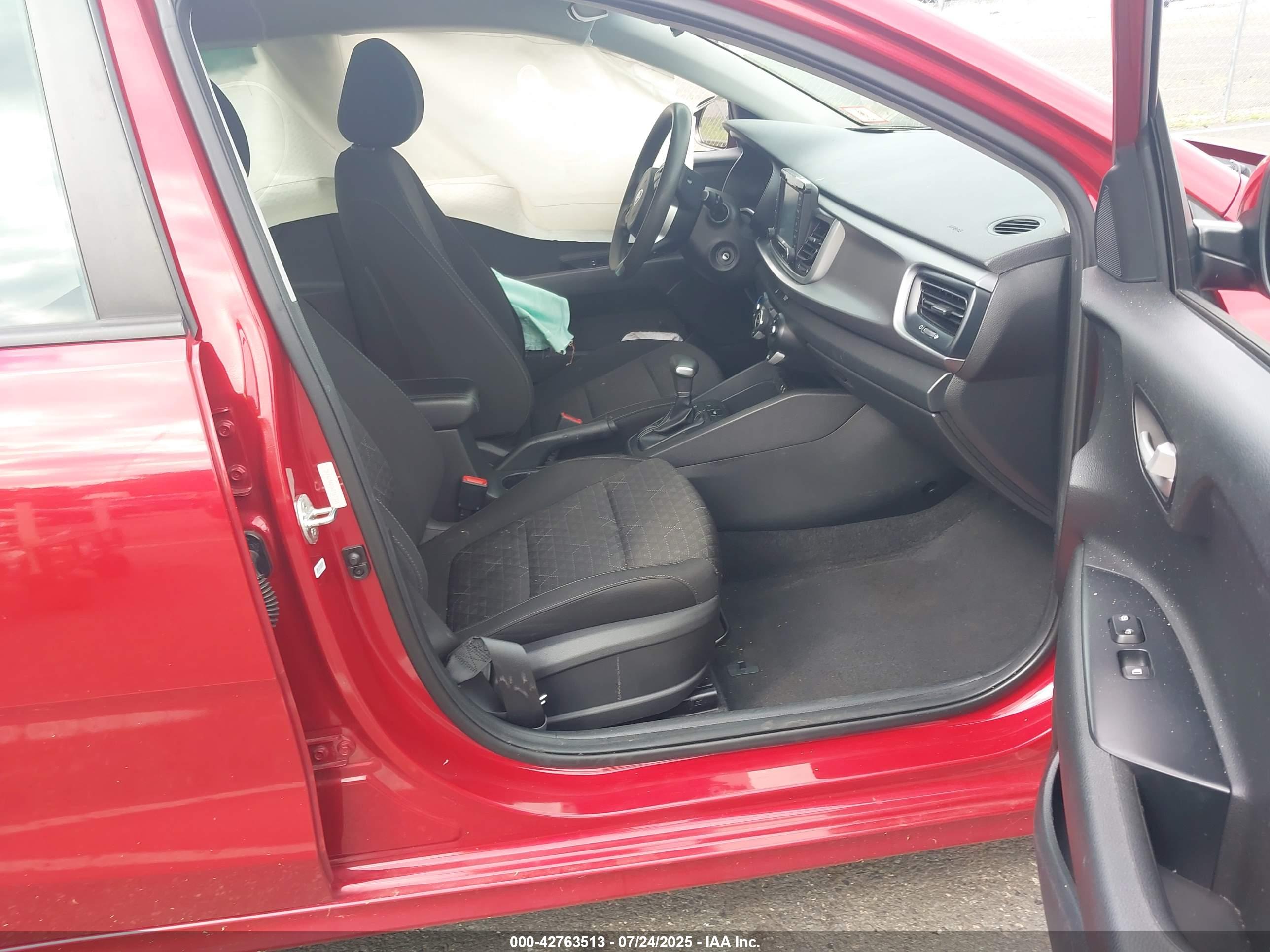 KIA RIO image 5