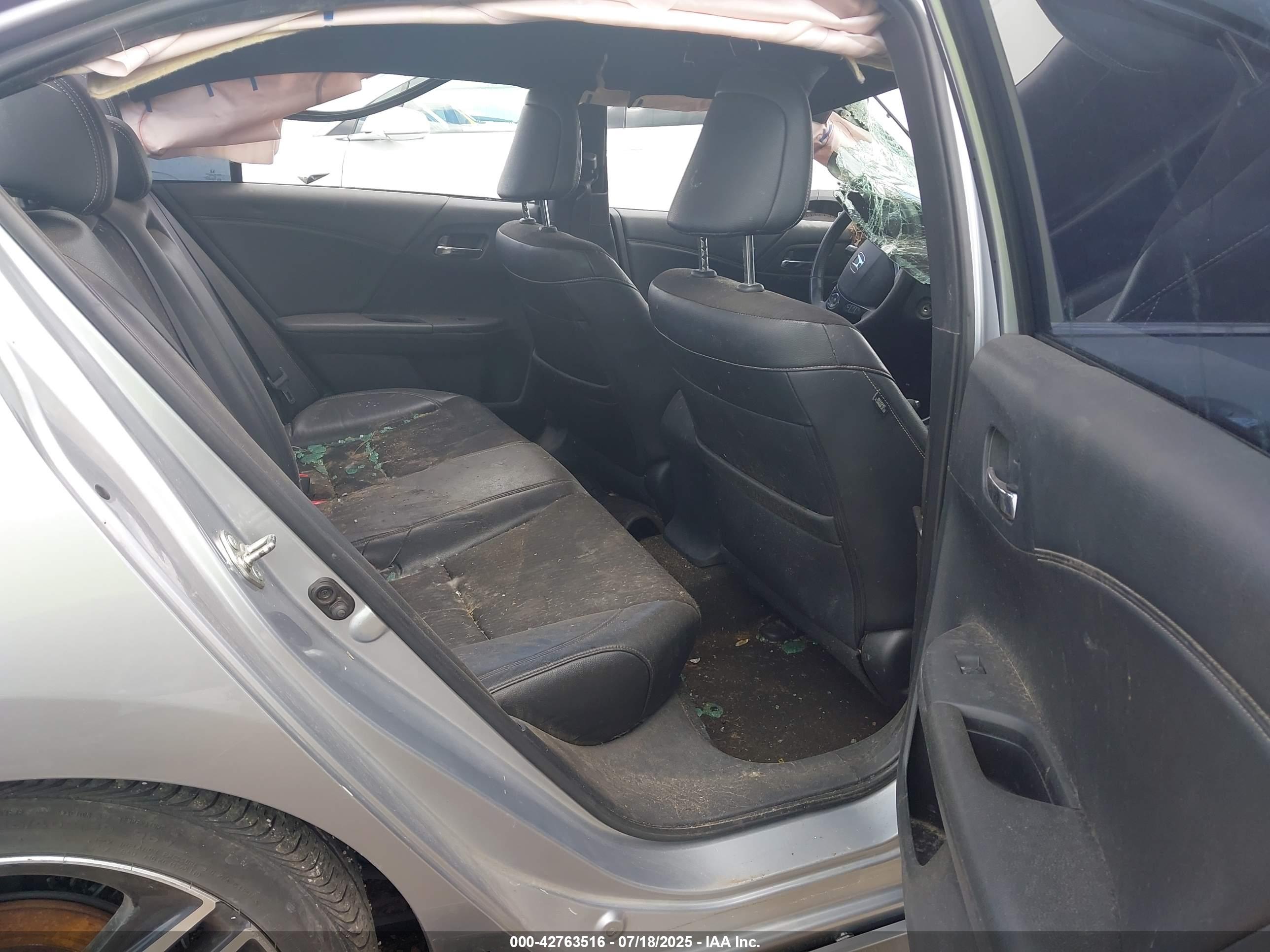 HONDA ACCORD image 8