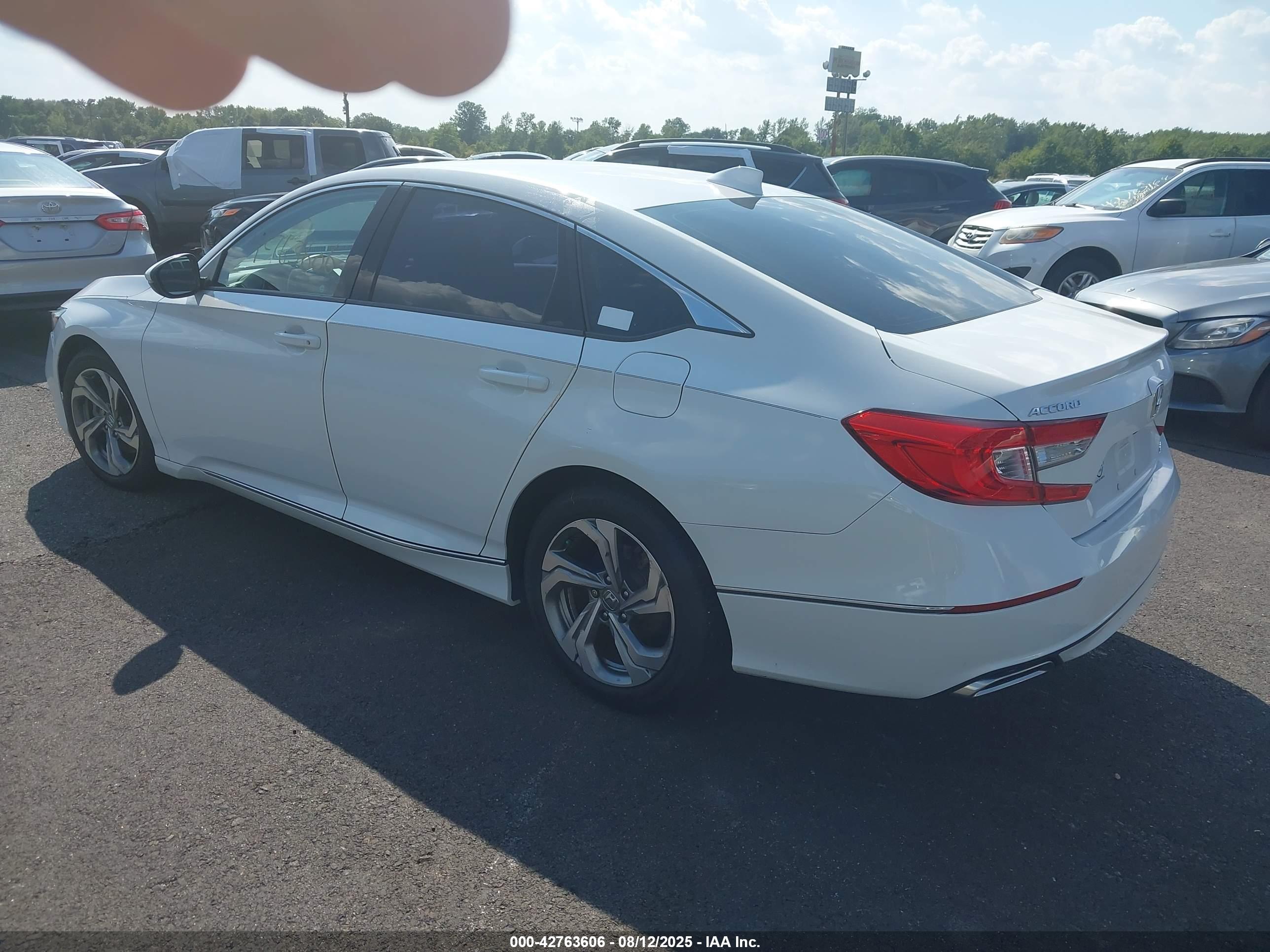 HONDA ACCORD image 3
