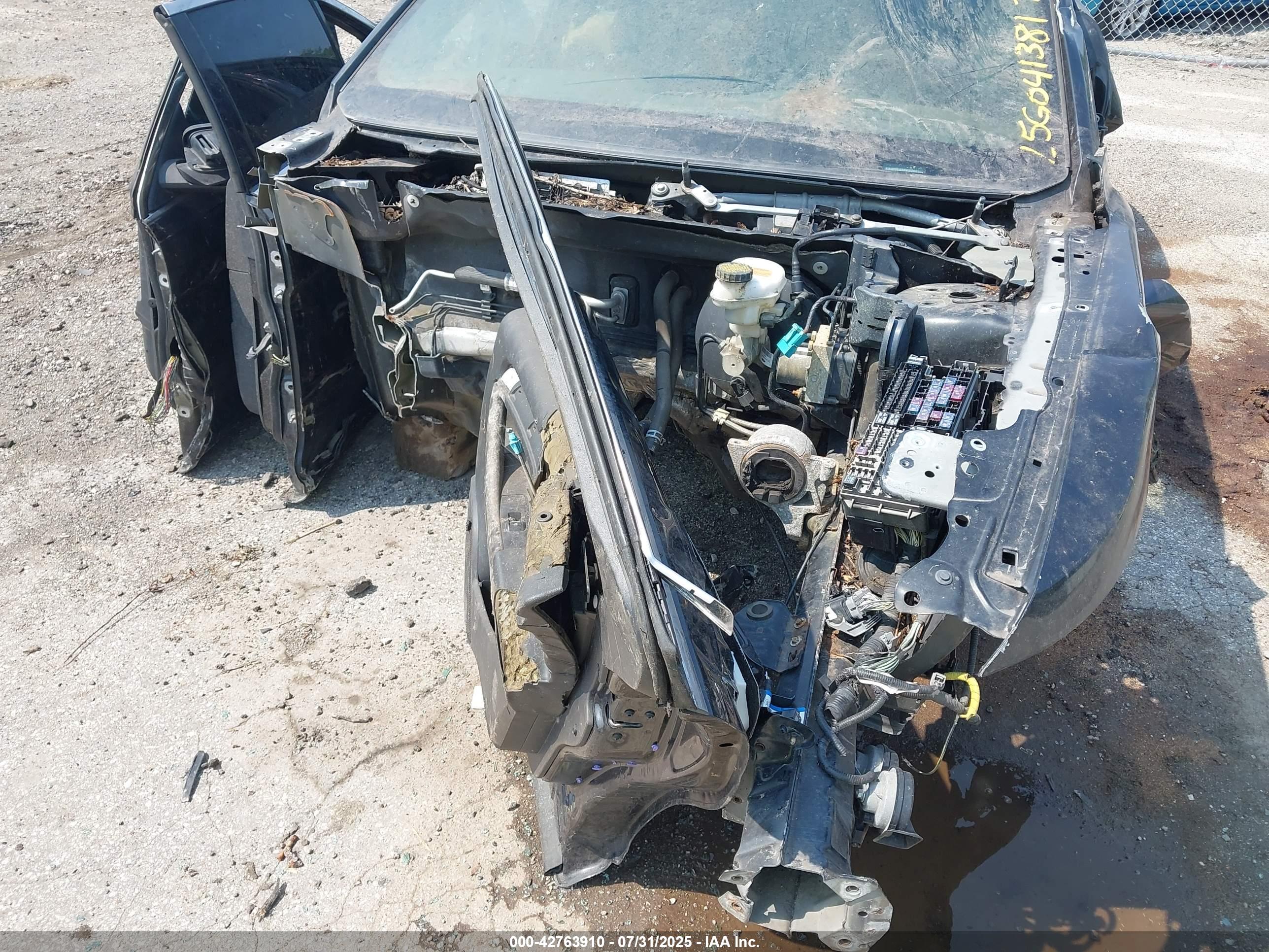 FORD TAURUS image 10