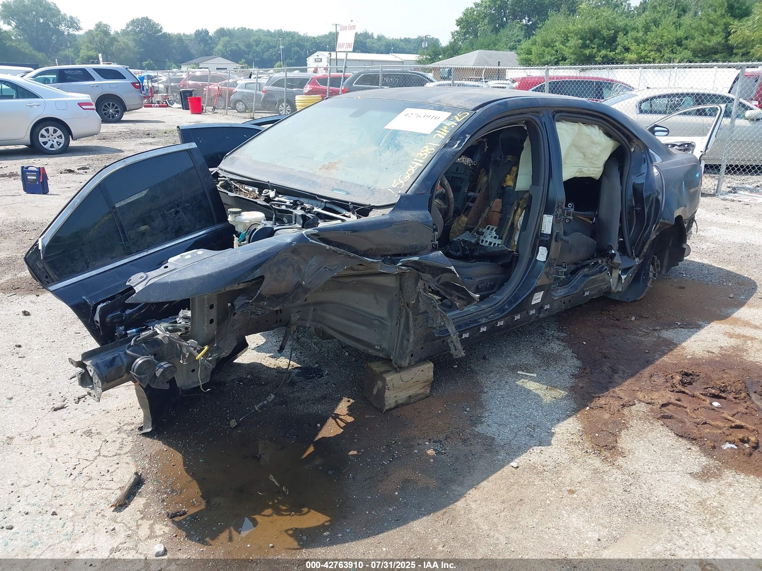FORD TAURUS image 2