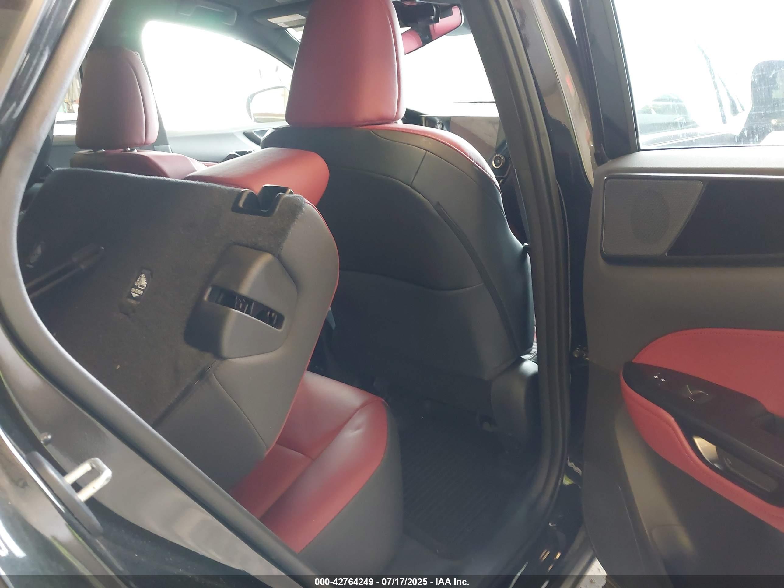 LEXUS NX image 8