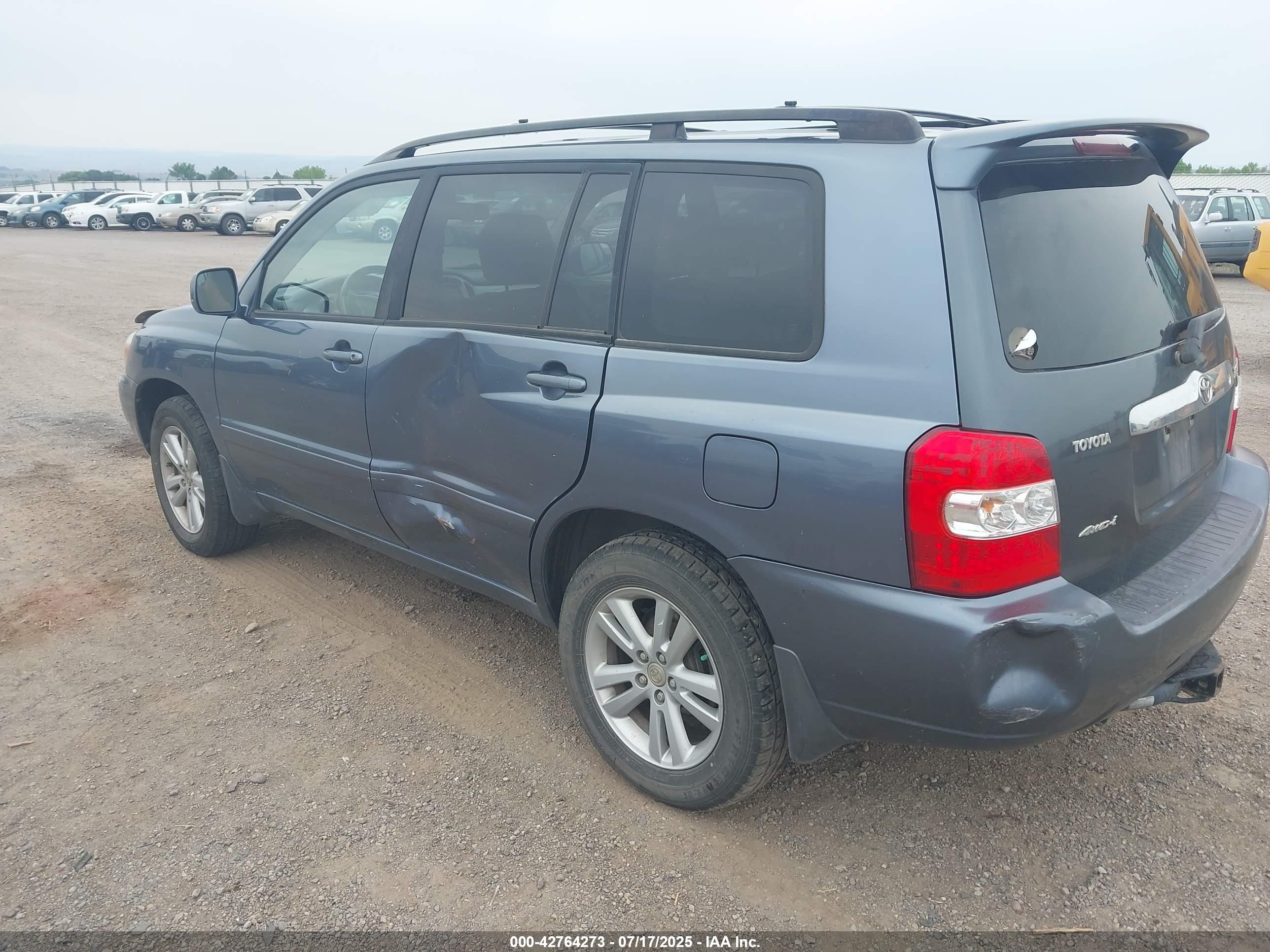 TOYOTA HIGHLANDER image 3