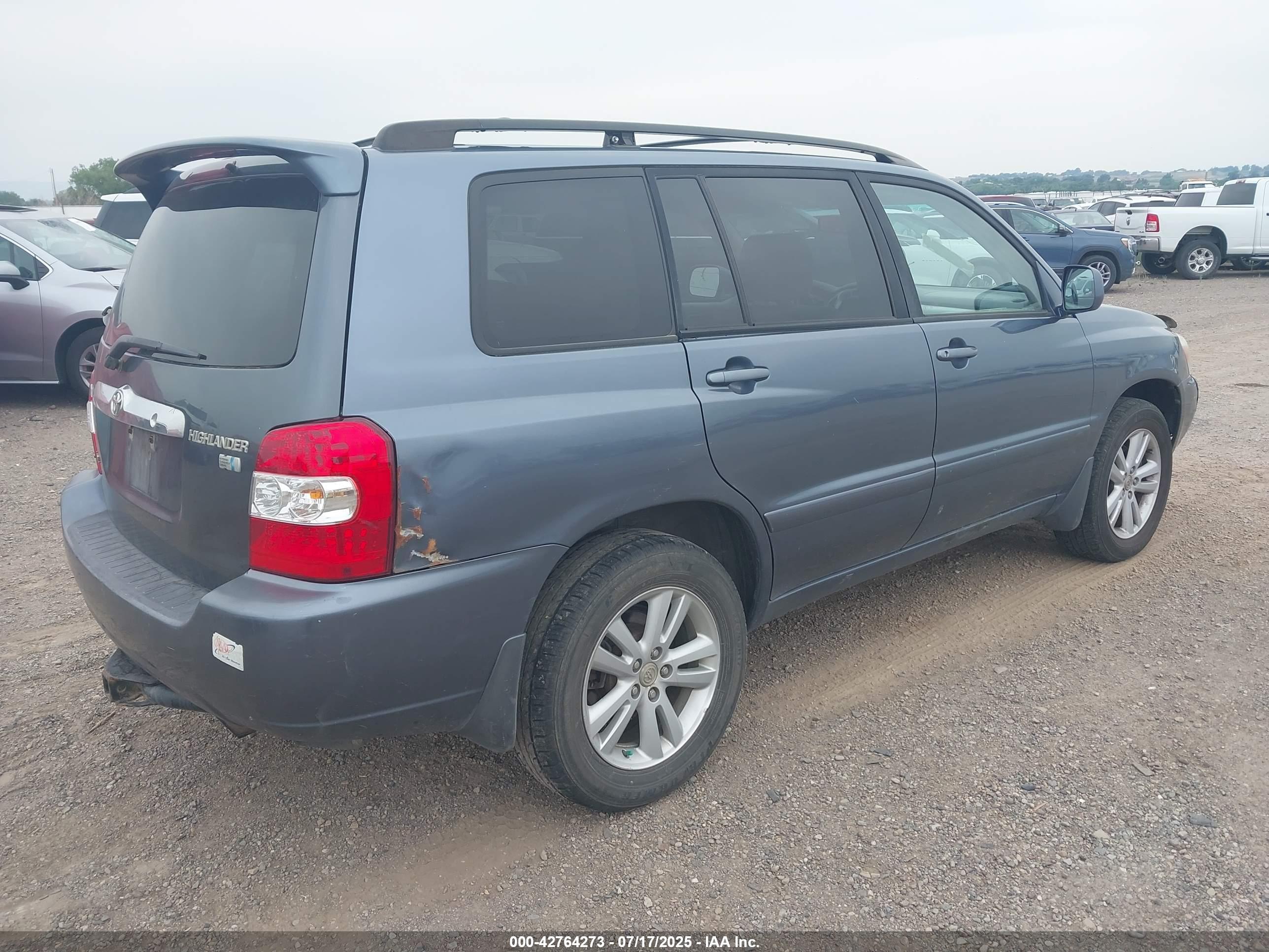 TOYOTA HIGHLANDER image 4
