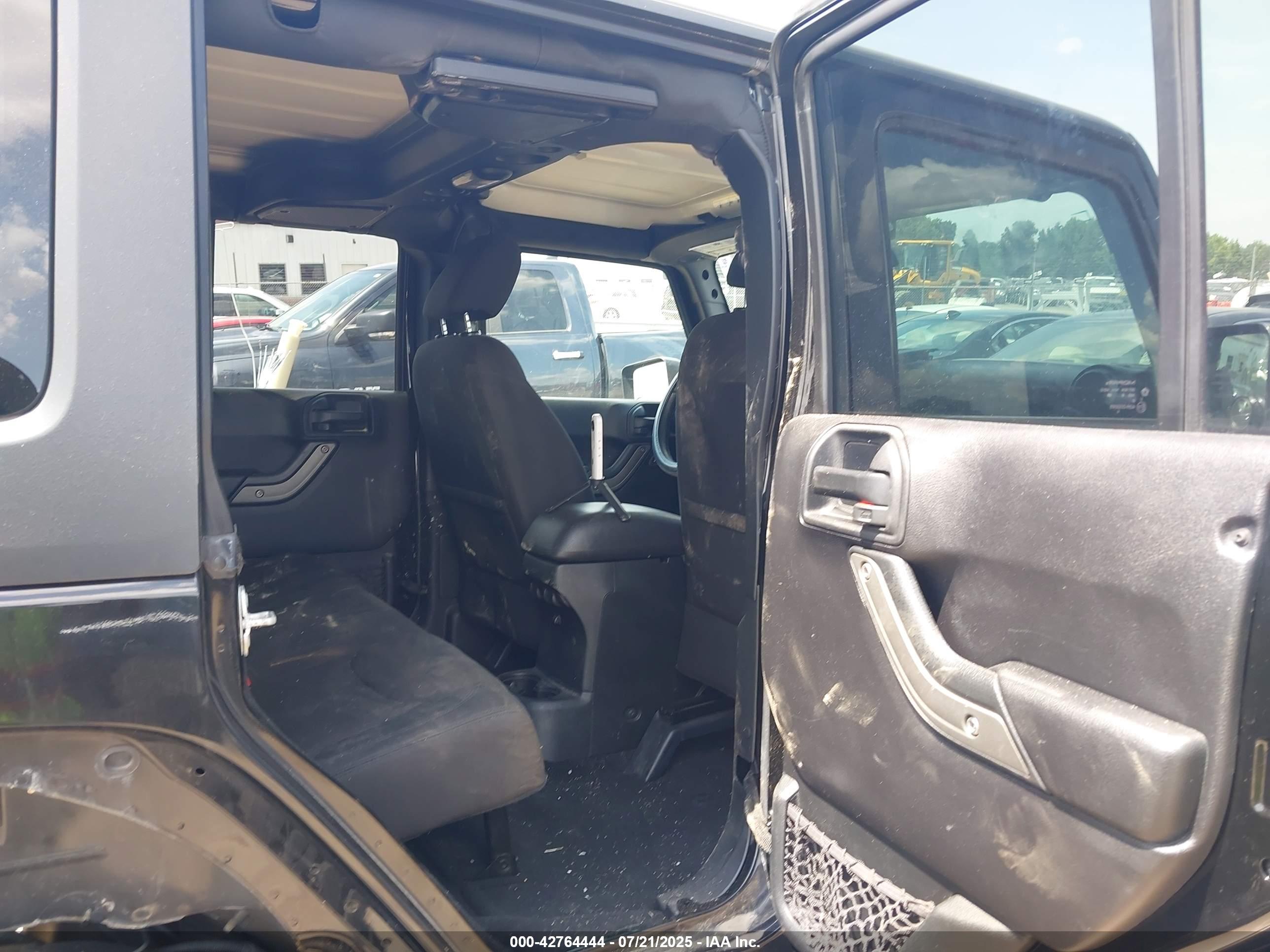 JEEP WRANGLER image 8