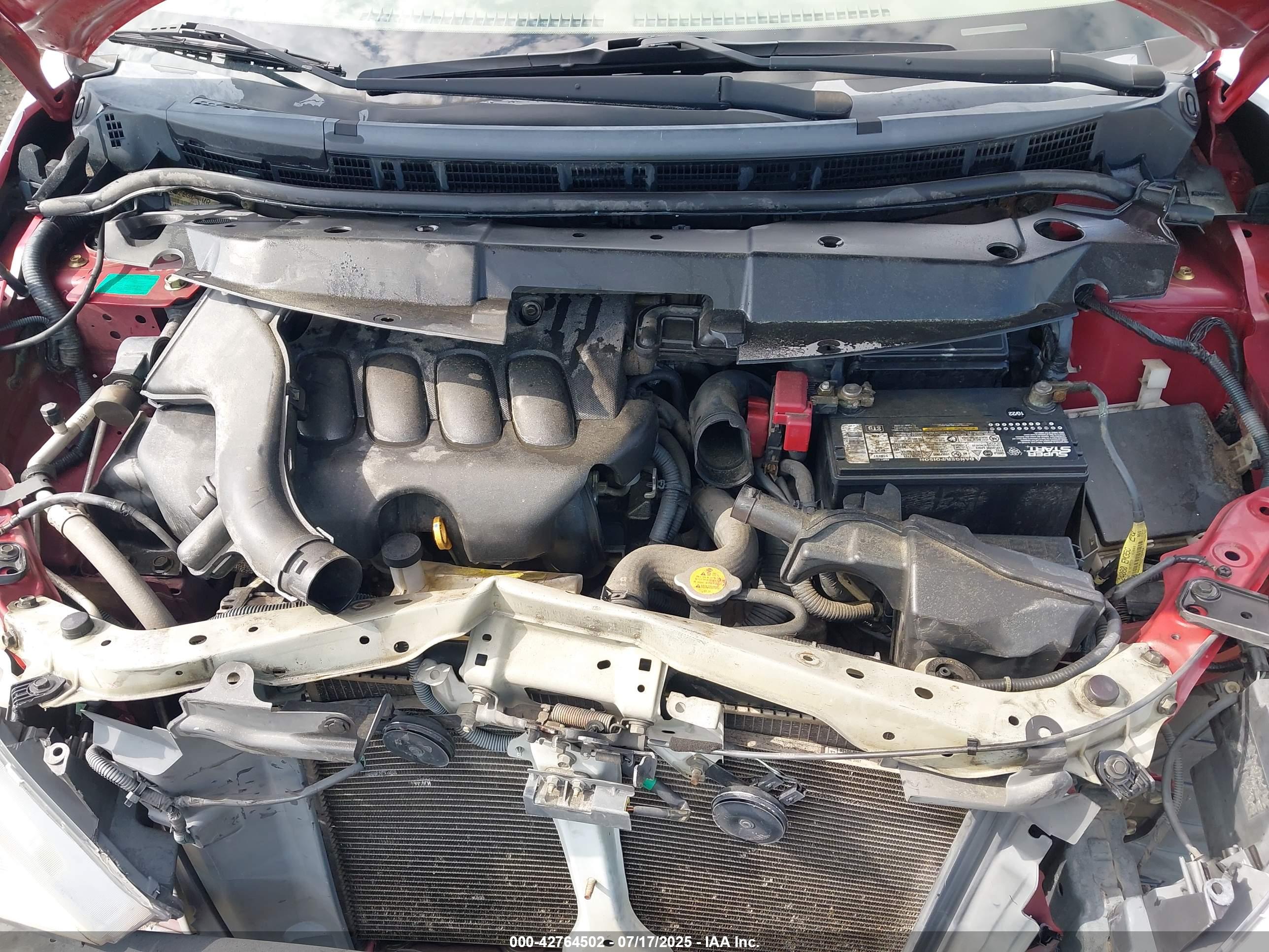 NISSAN VERSA image 10