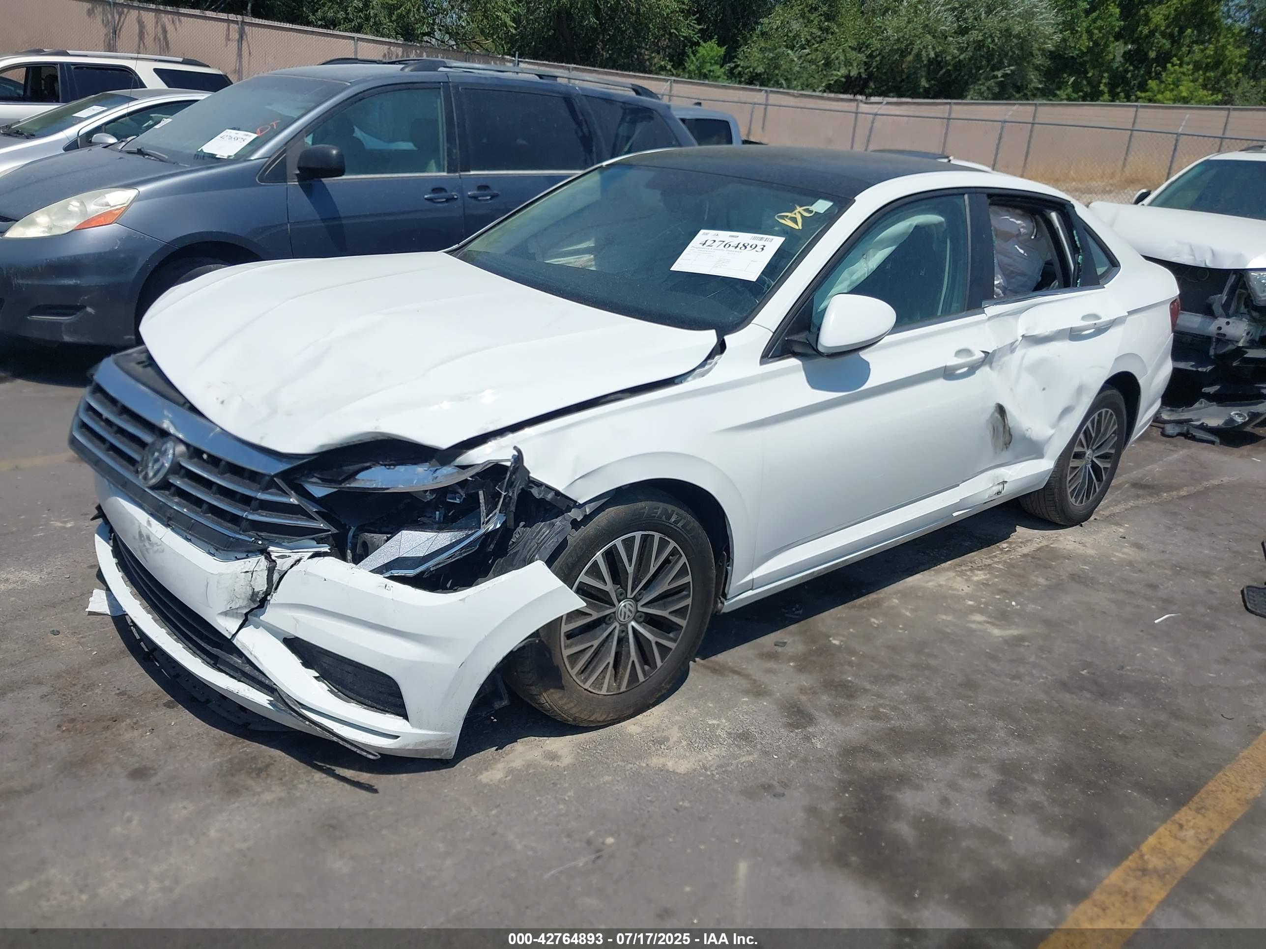 VOLKSWAGEN JETTA image 2