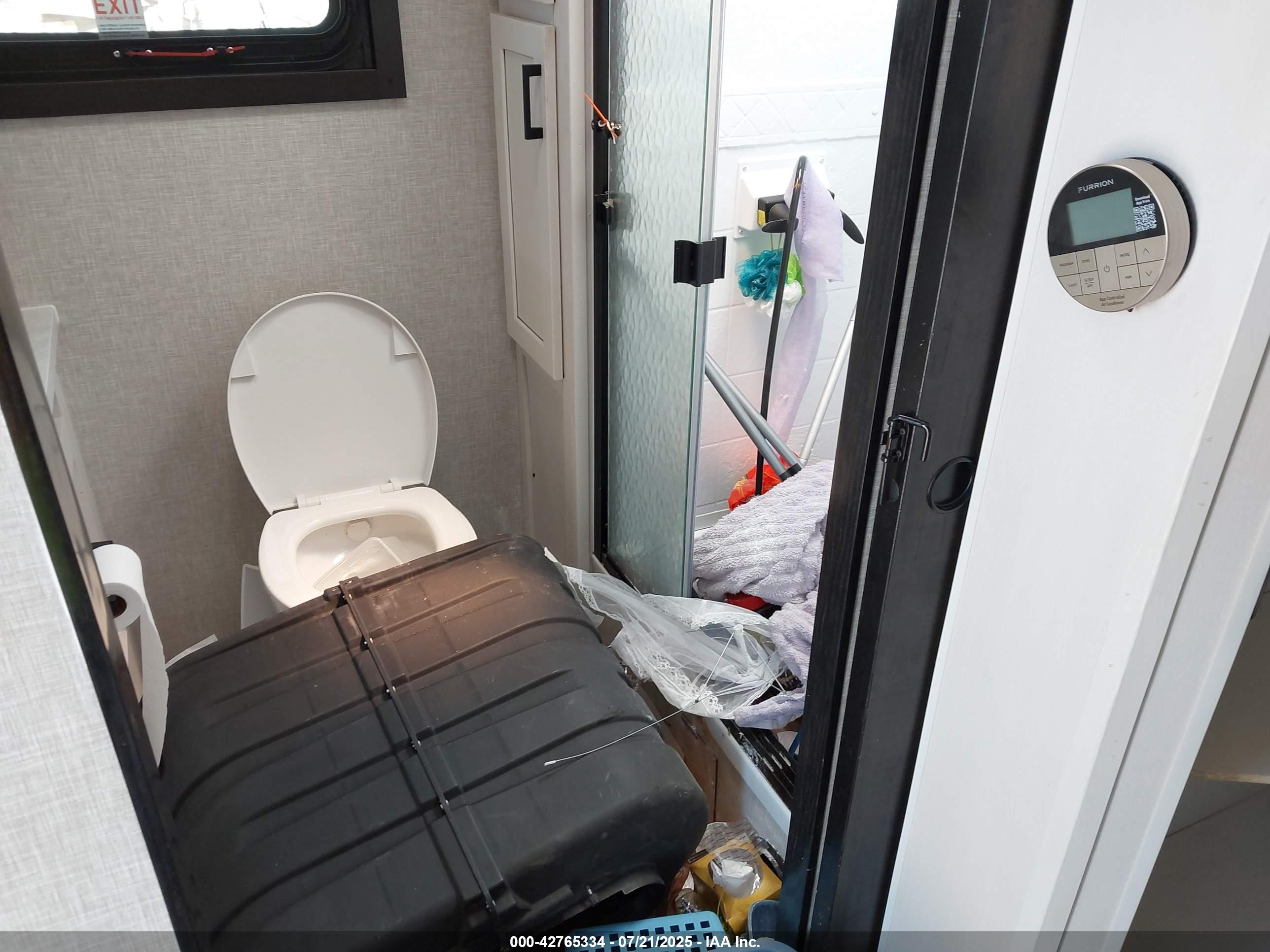 JAYCO WHITE image 8