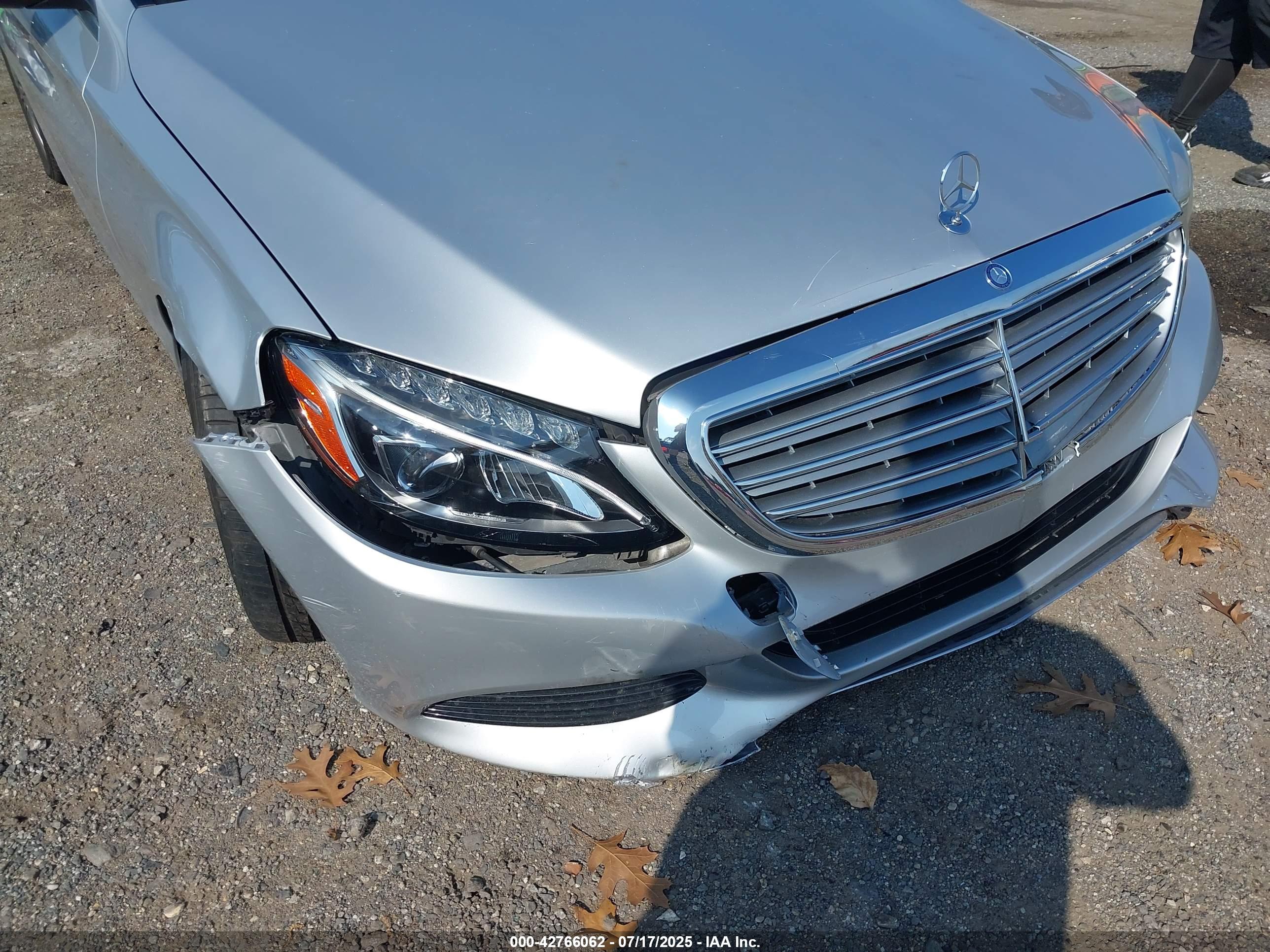 MERCEDES-BENZ C image 6