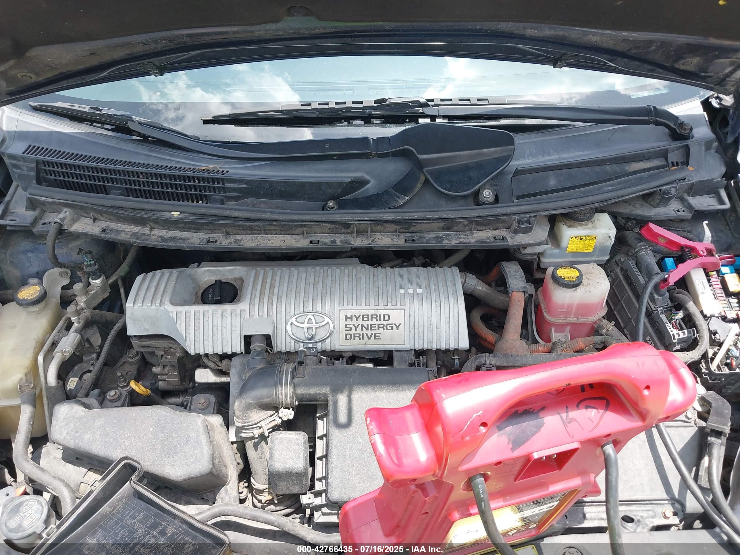TOYOTA PRIUS image 10