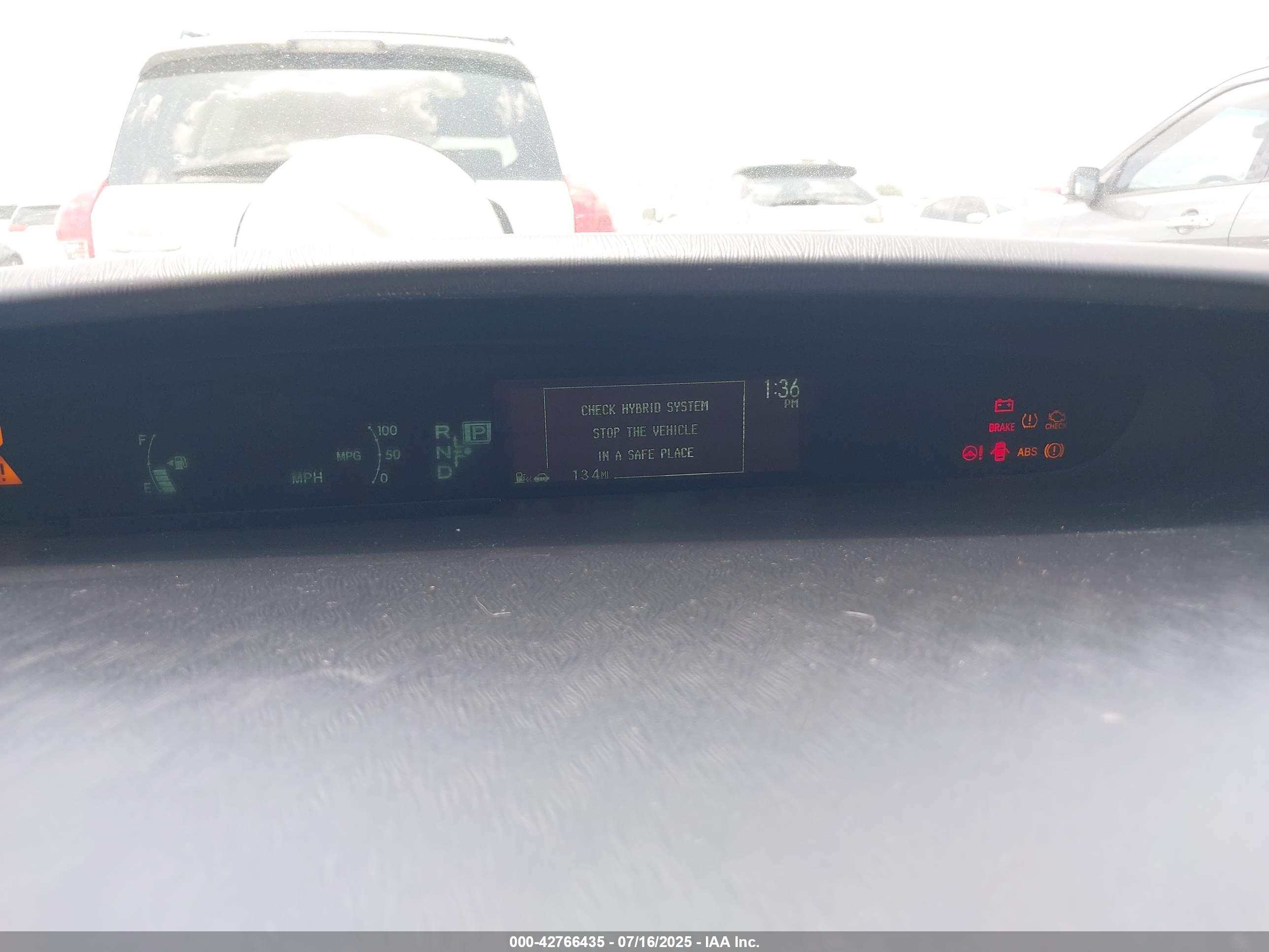 TOYOTA PRIUS image 7