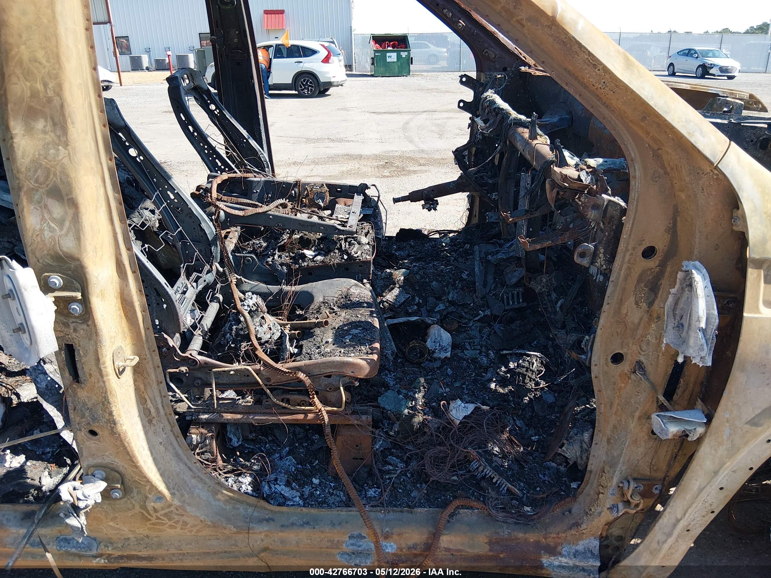 GMC SIERRA image 5