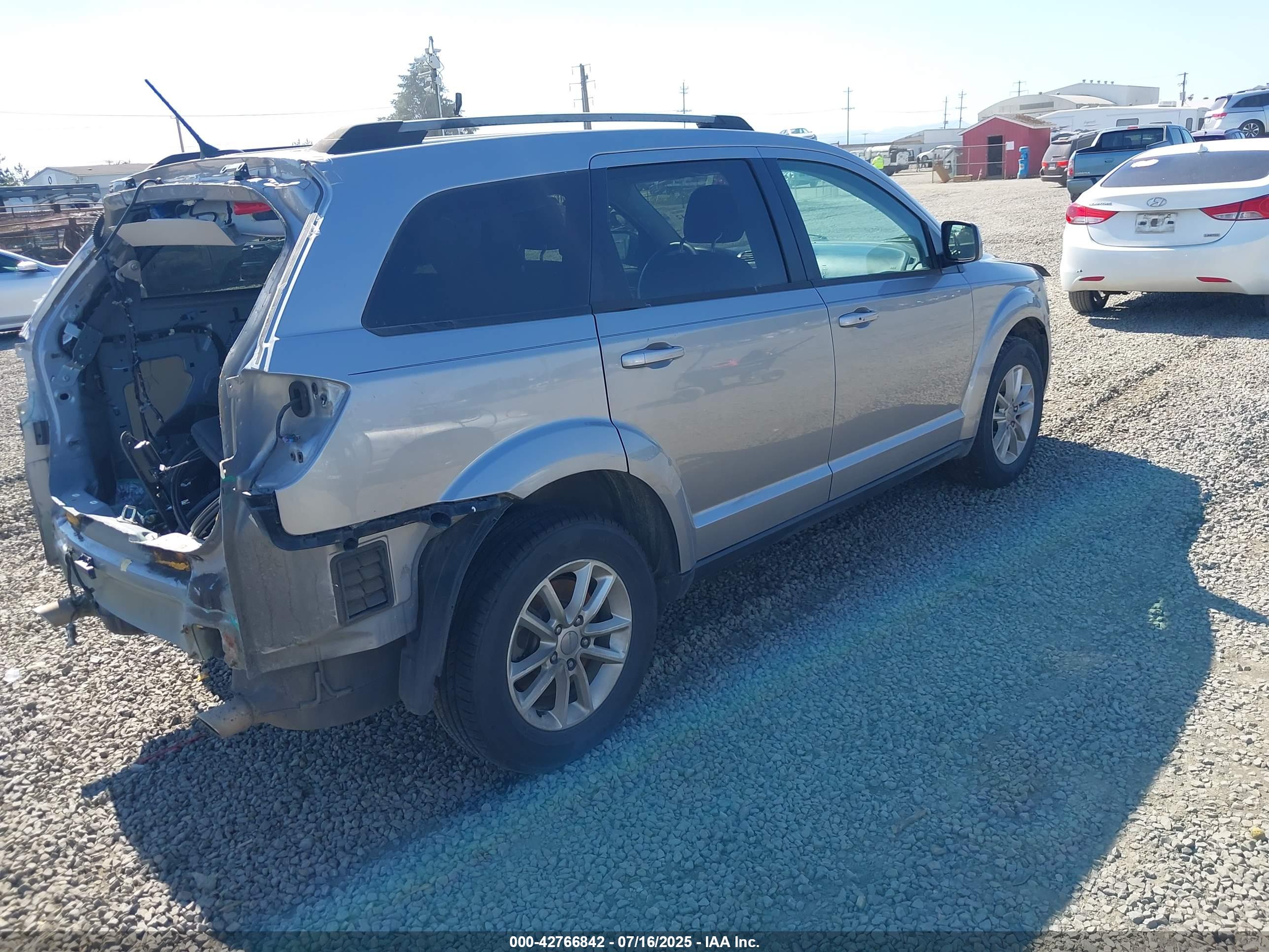 DODGE JOURNEY image 4