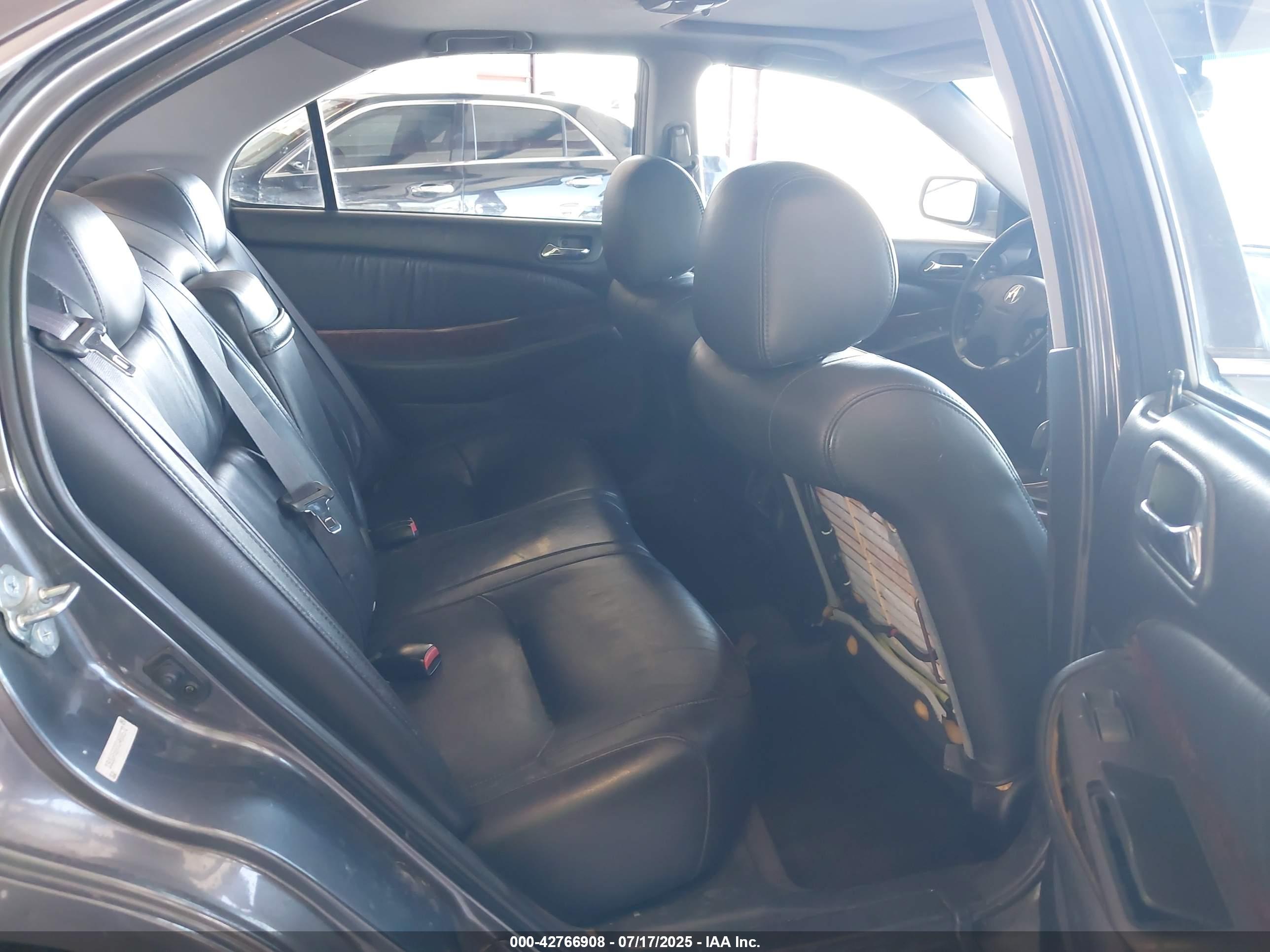 ACURA TL image 8
