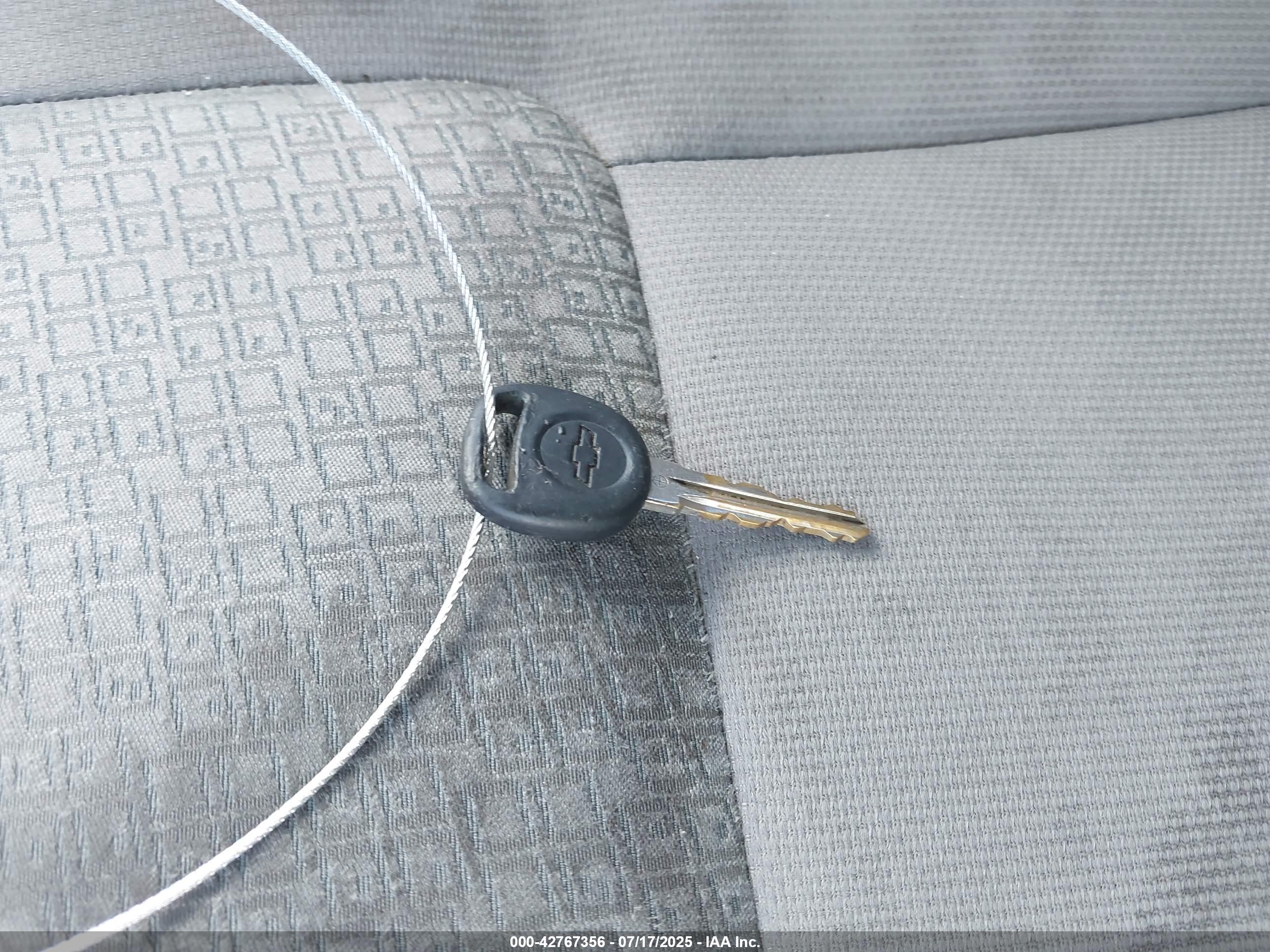 CHEVROLET EQUINOX image 11