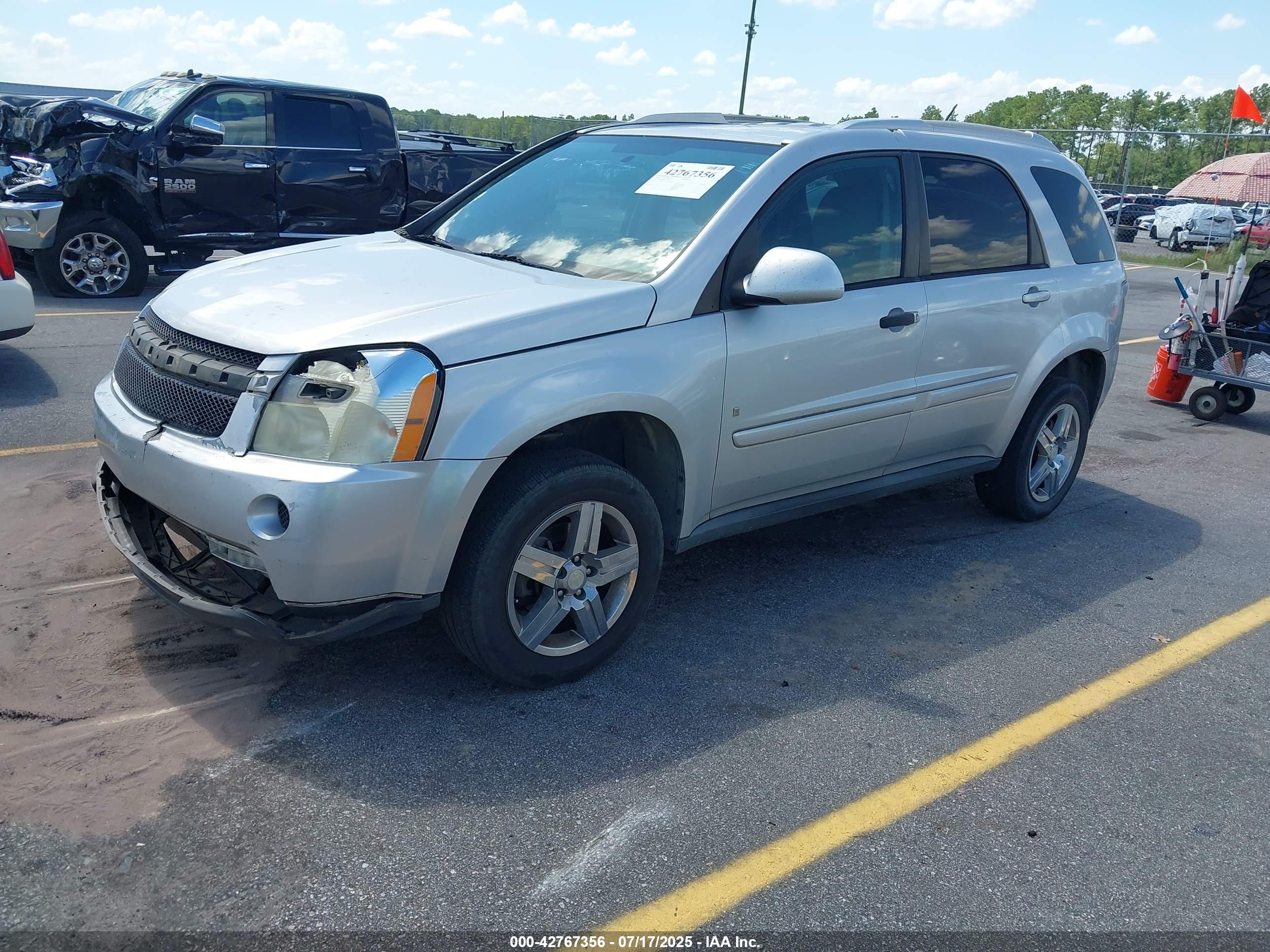 CHEVROLET EQUINOX image 2