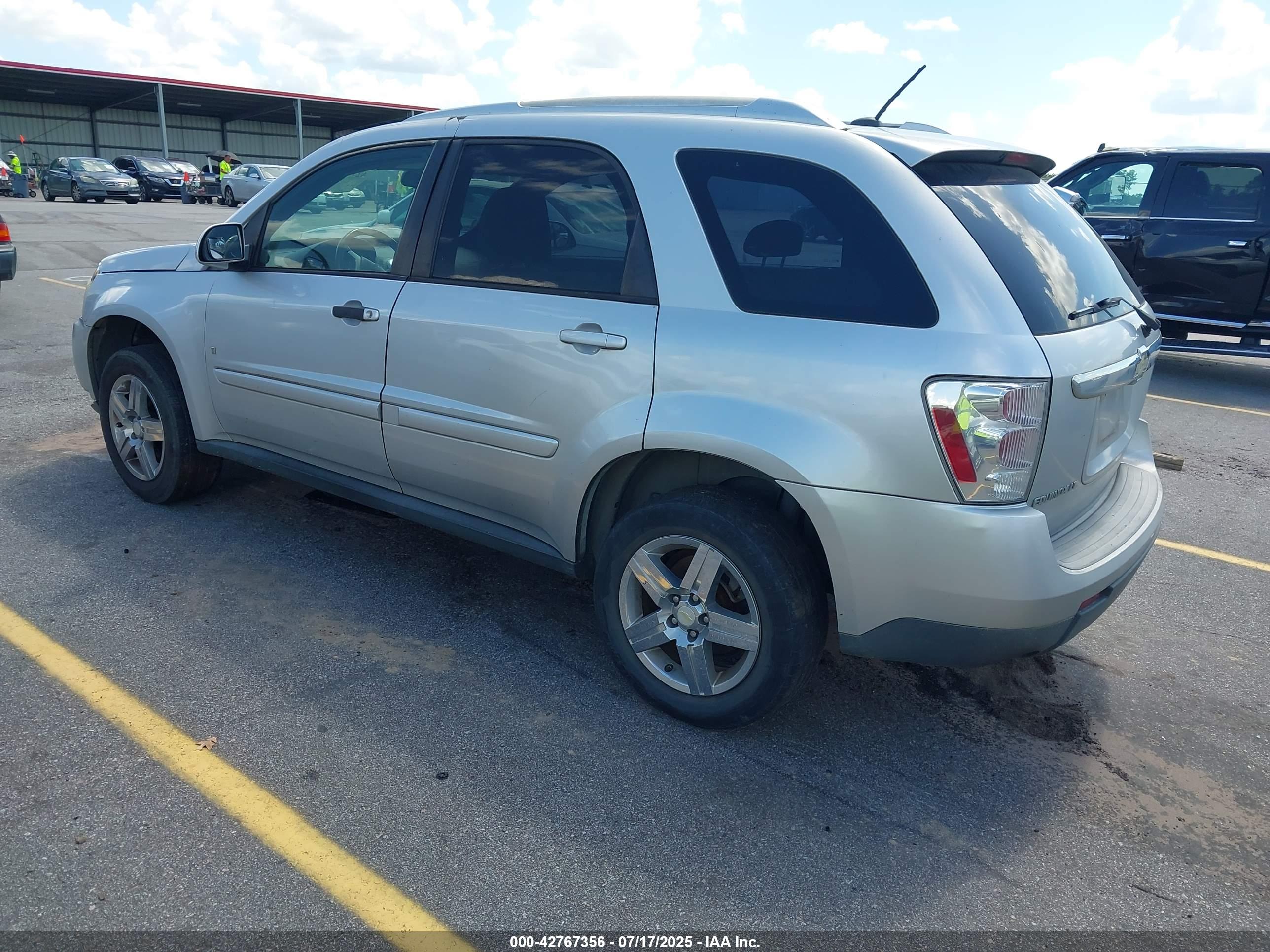 CHEVROLET EQUINOX image 3