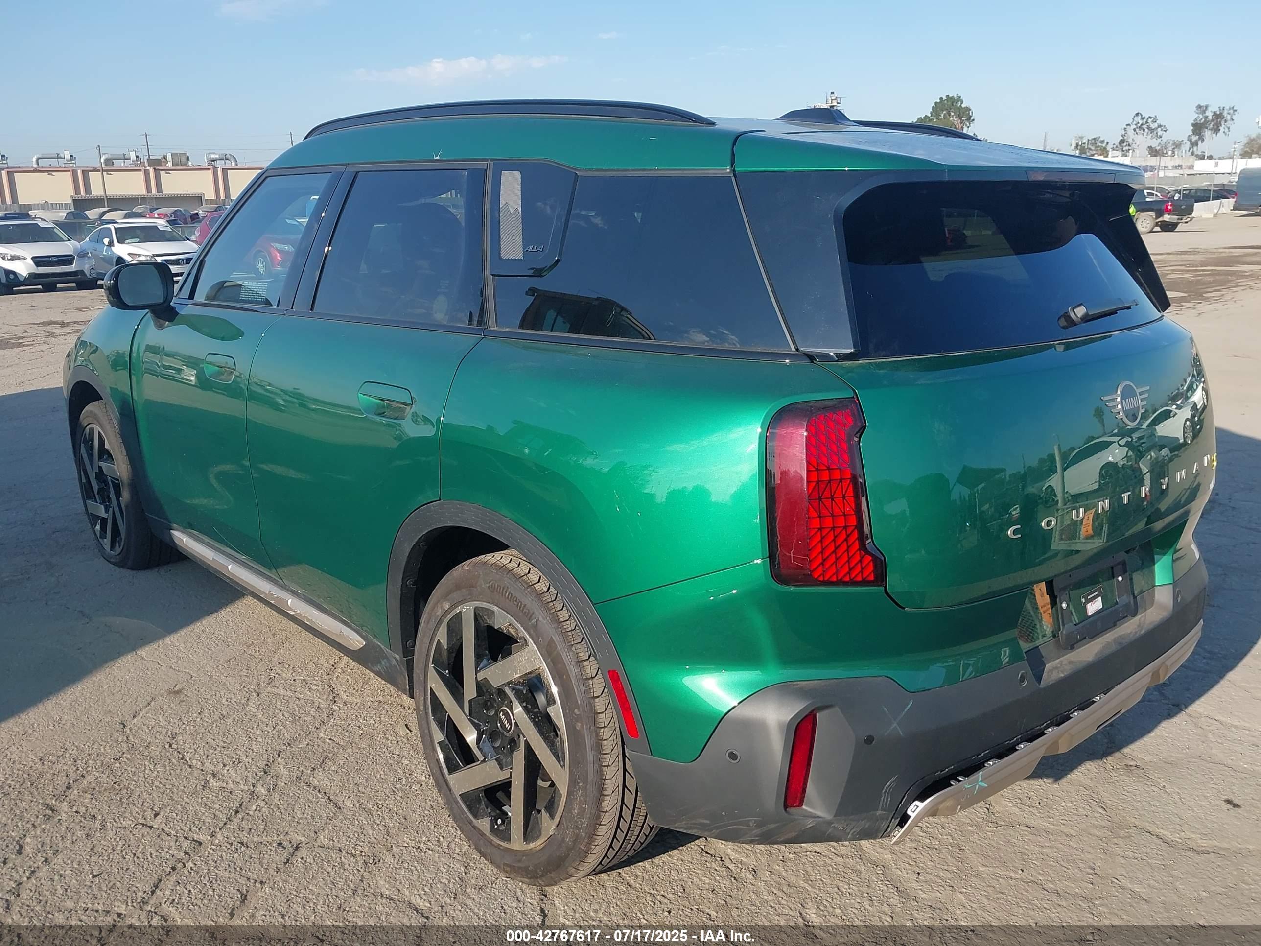 MINI SE image 3