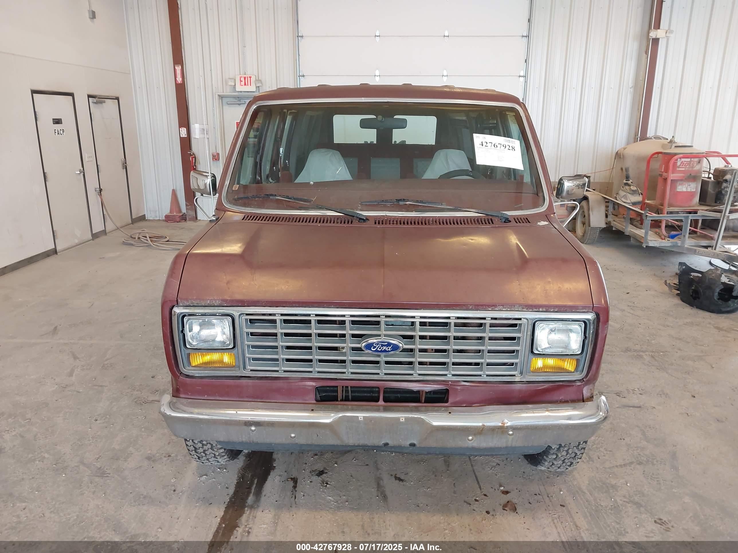 FORD ECONOLINE image 6