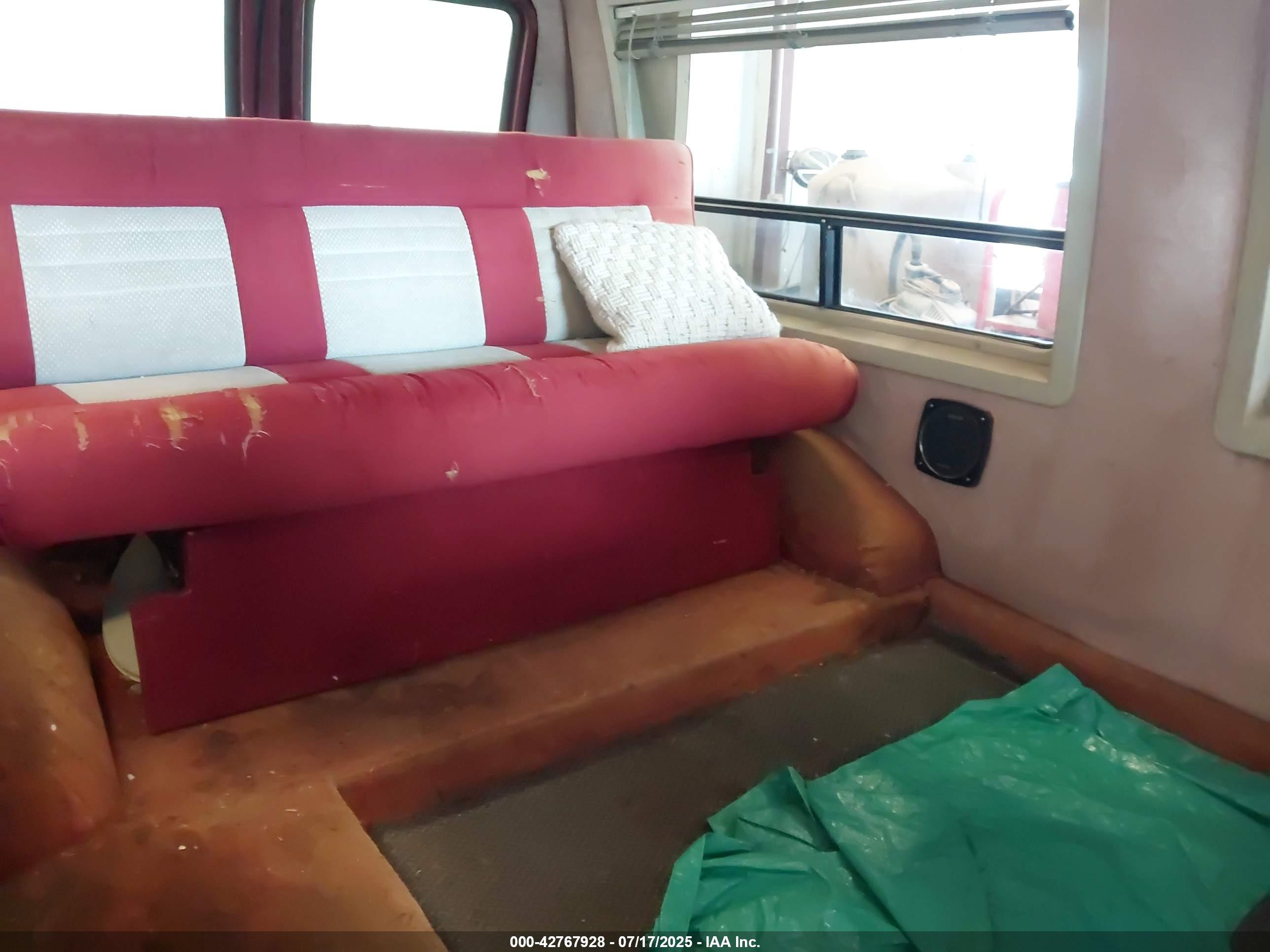 FORD ECONOLINE image 8