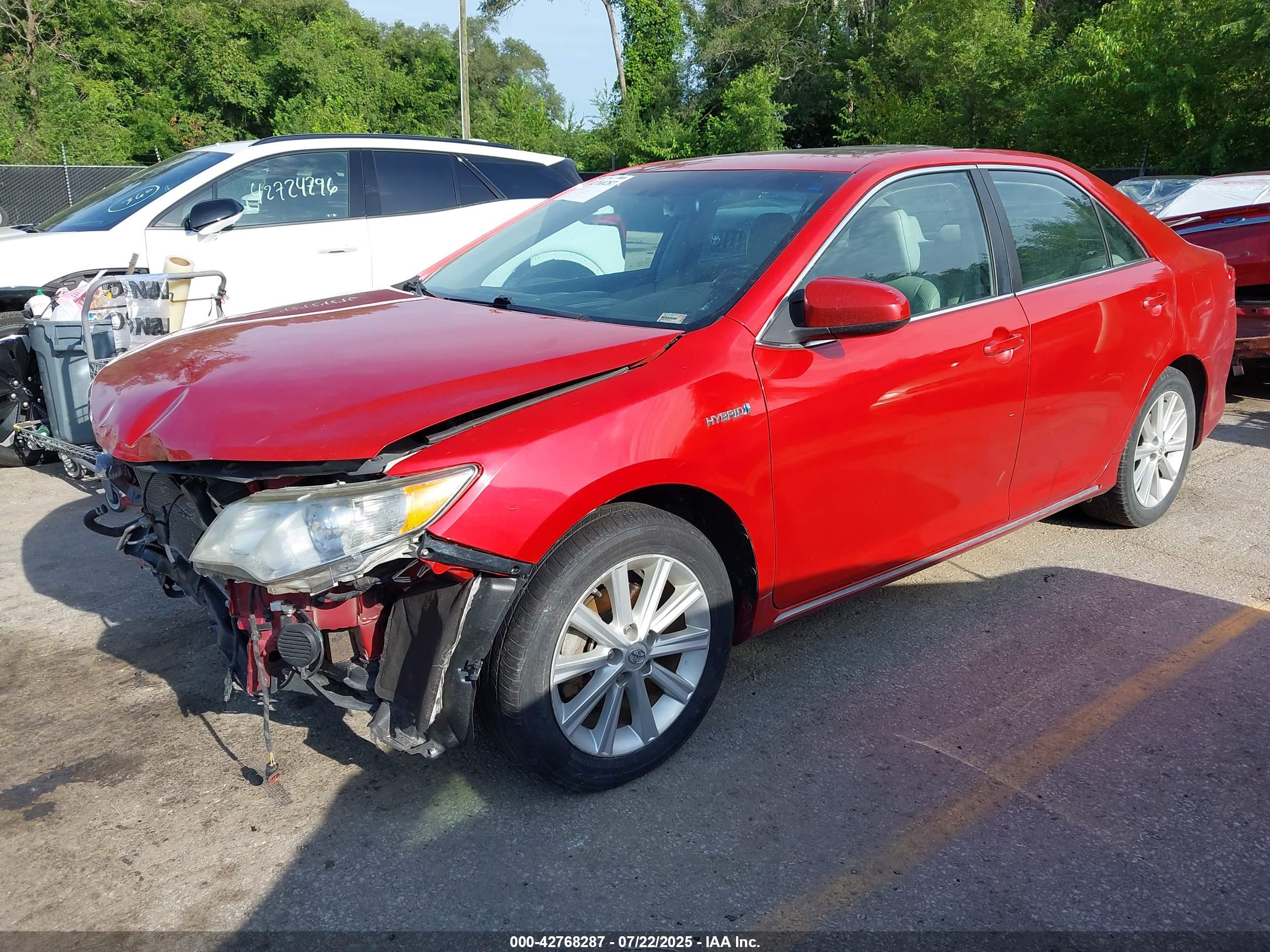 TOYOTA CAMRY image 2