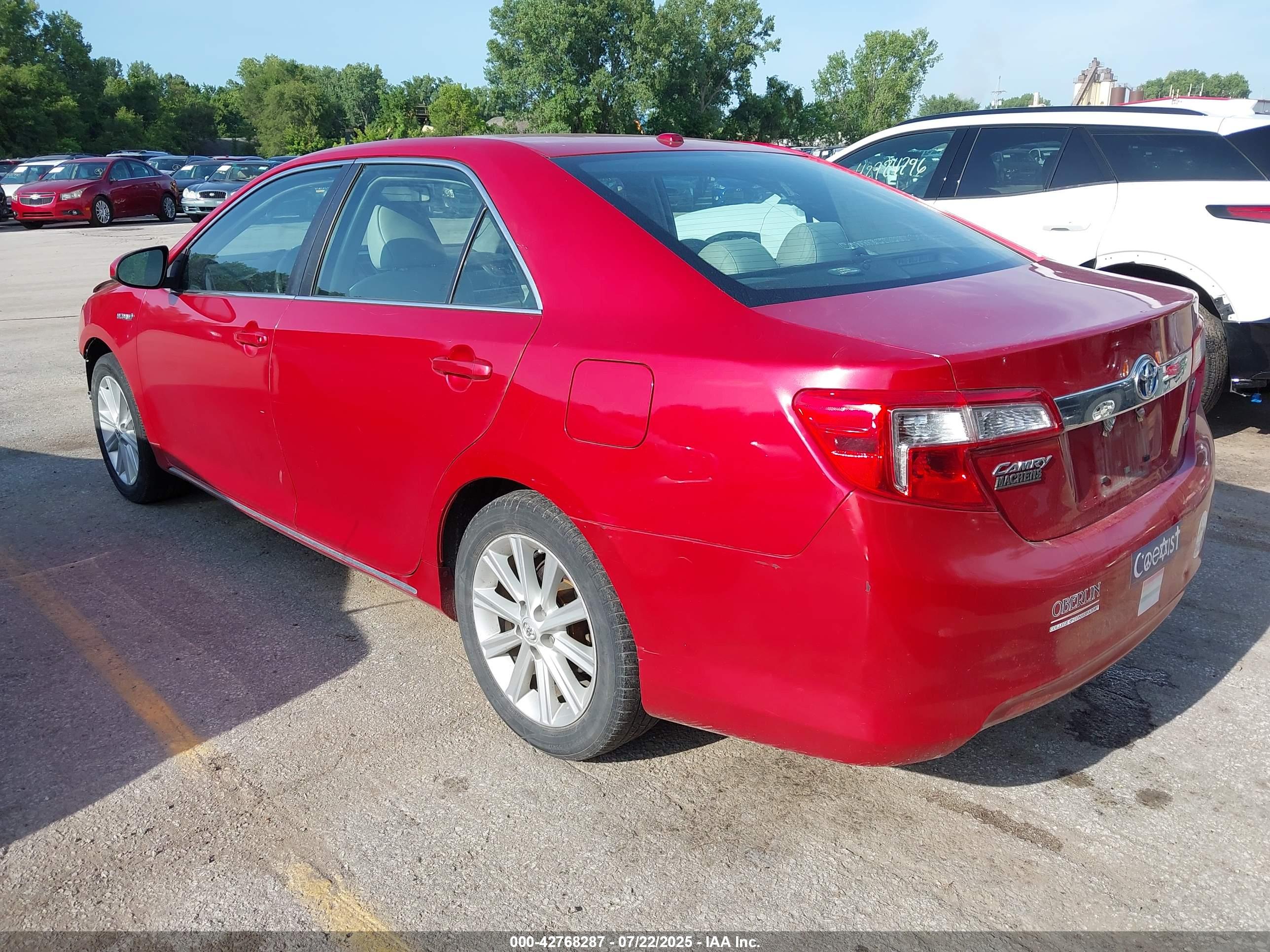 TOYOTA CAMRY image 3