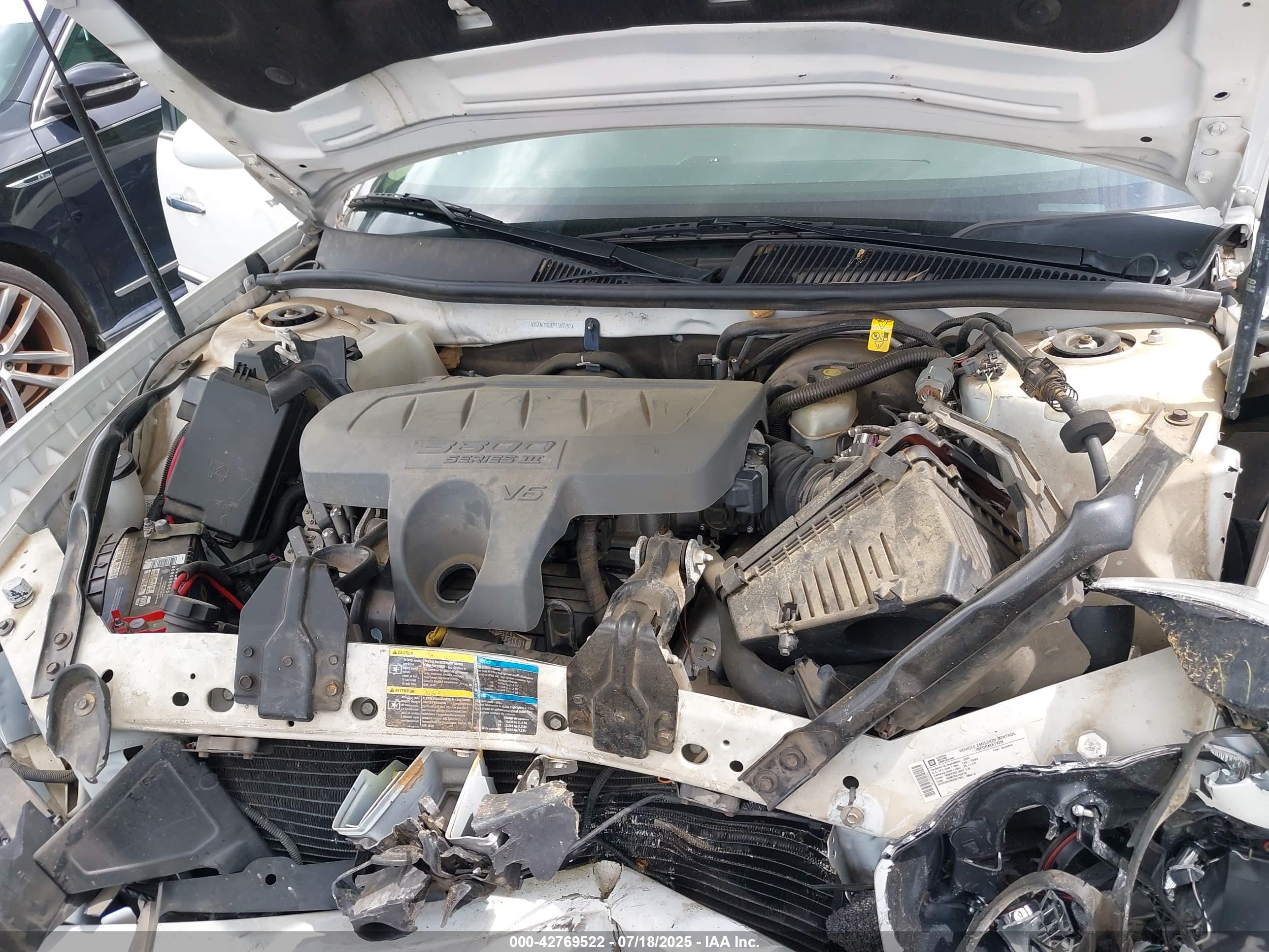 BUICK LACROSSE image 10