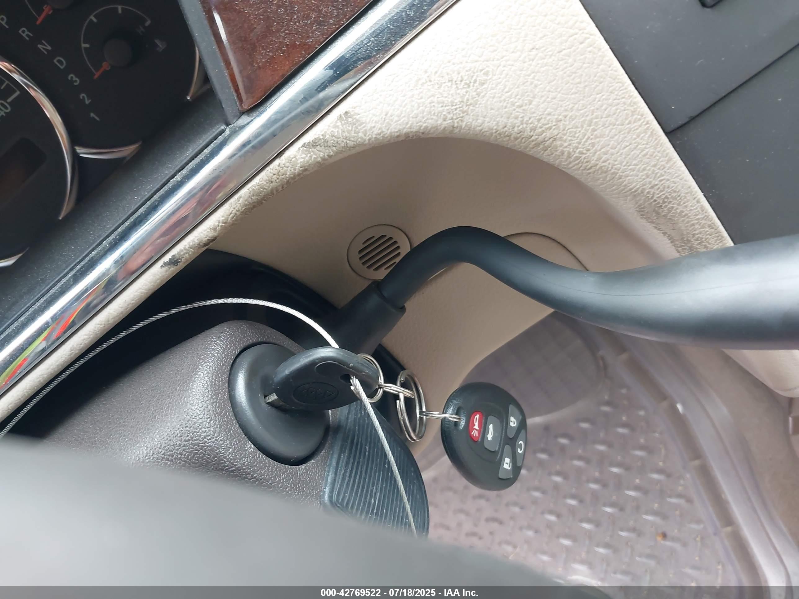 BUICK LACROSSE image 11
