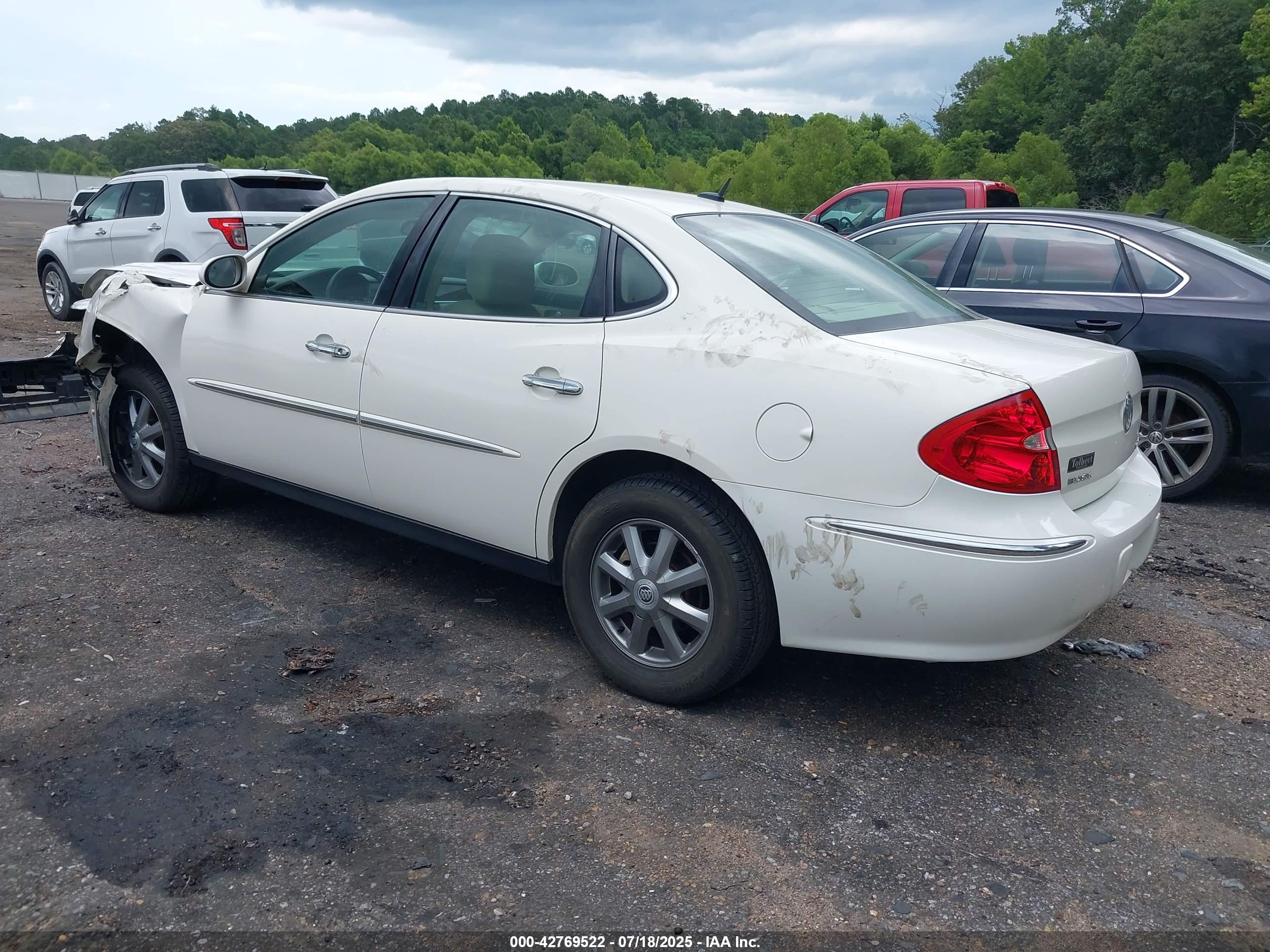 BUICK LACROSSE image 3