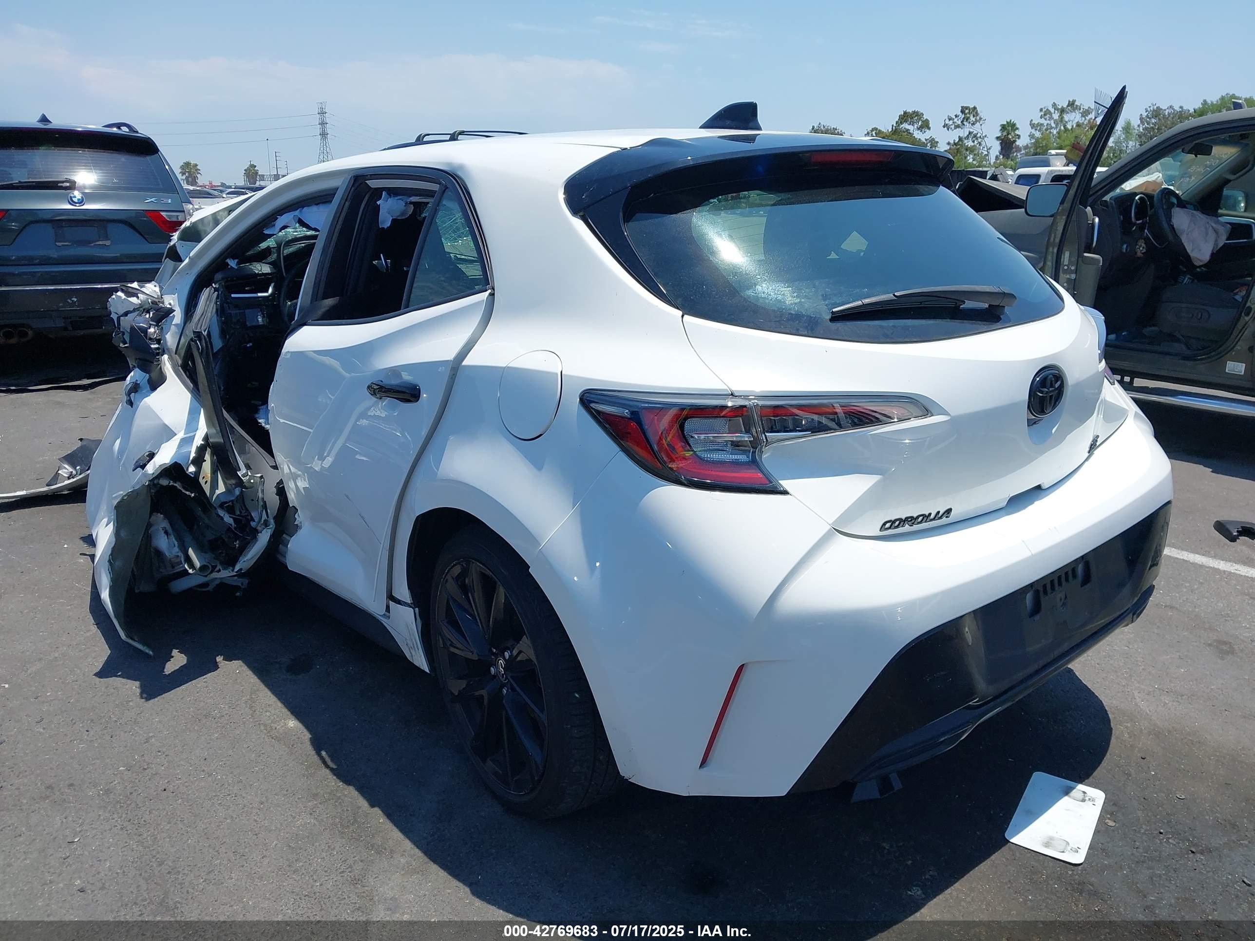 TOYOTA COROLLA image 3