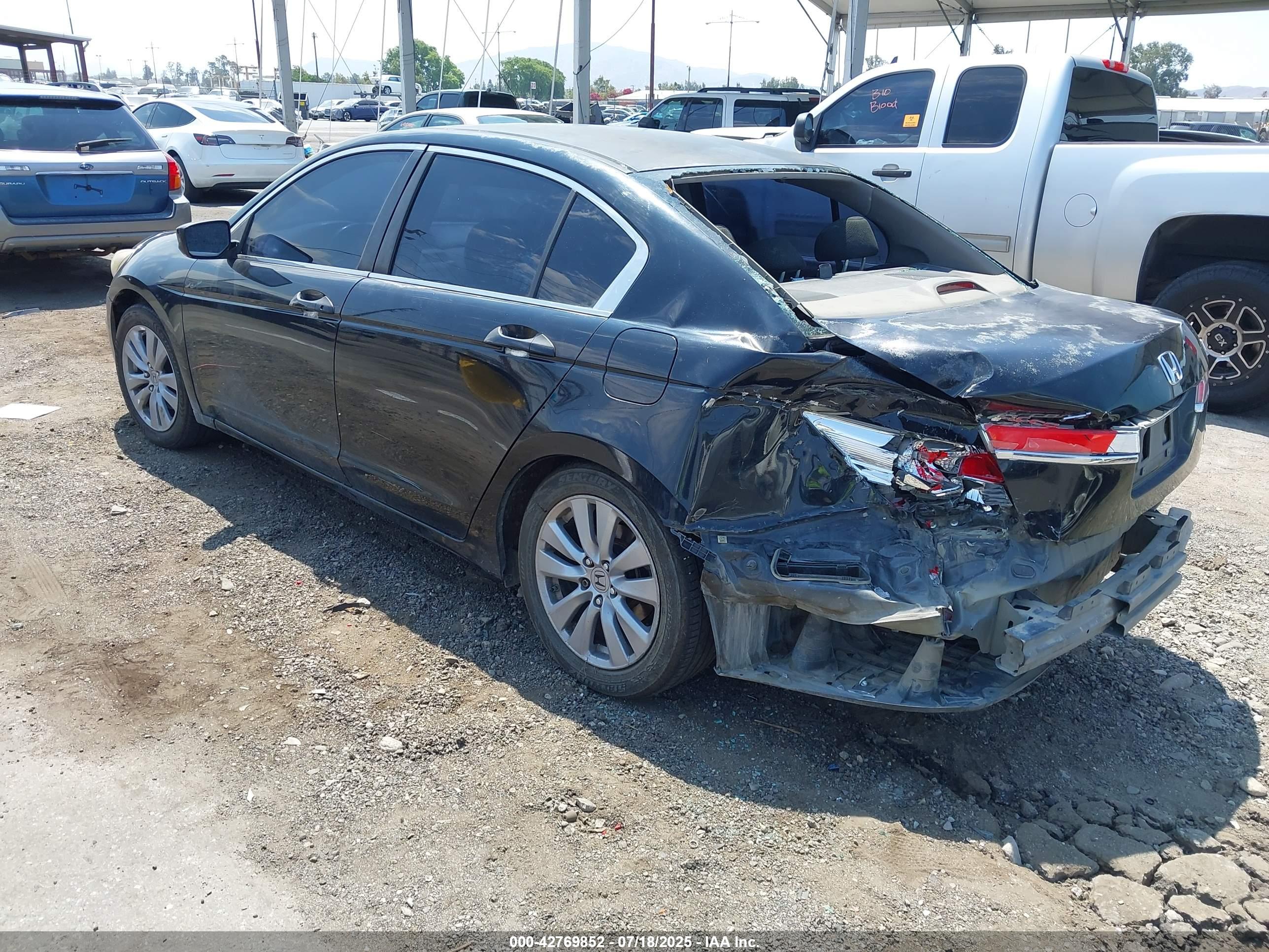 HONDA ACCORD image 3