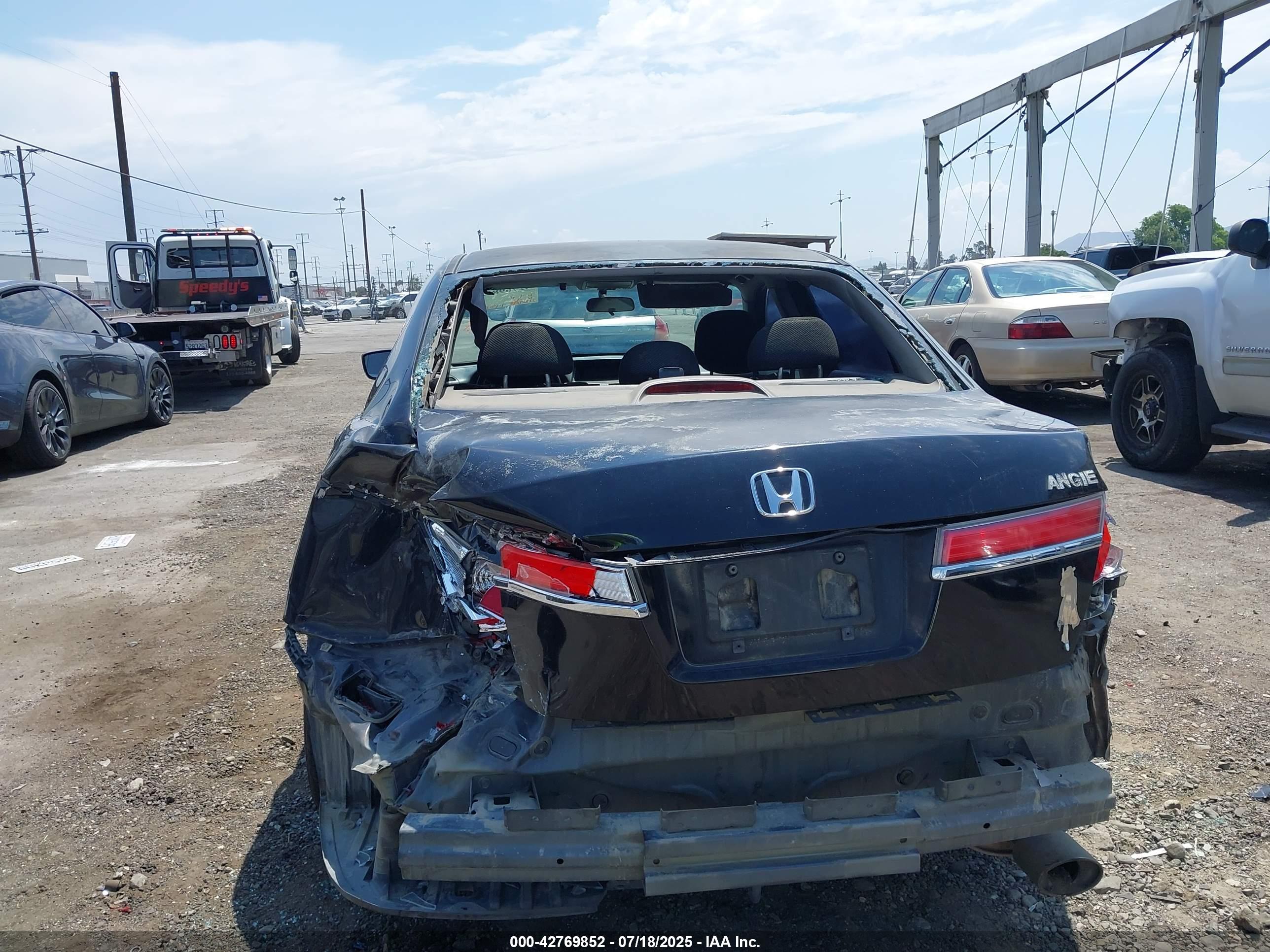 HONDA ACCORD image 6