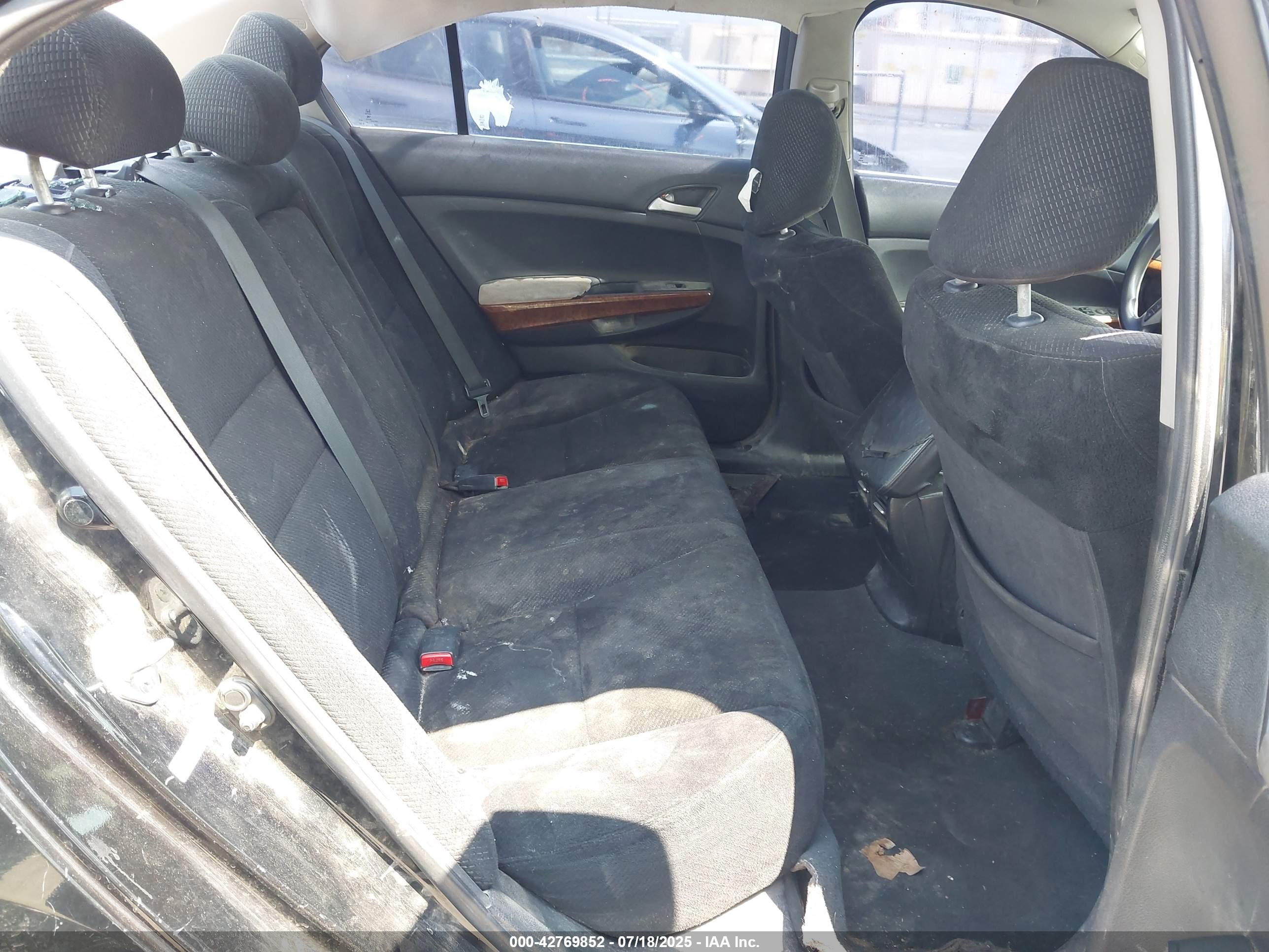 HONDA ACCORD image 8