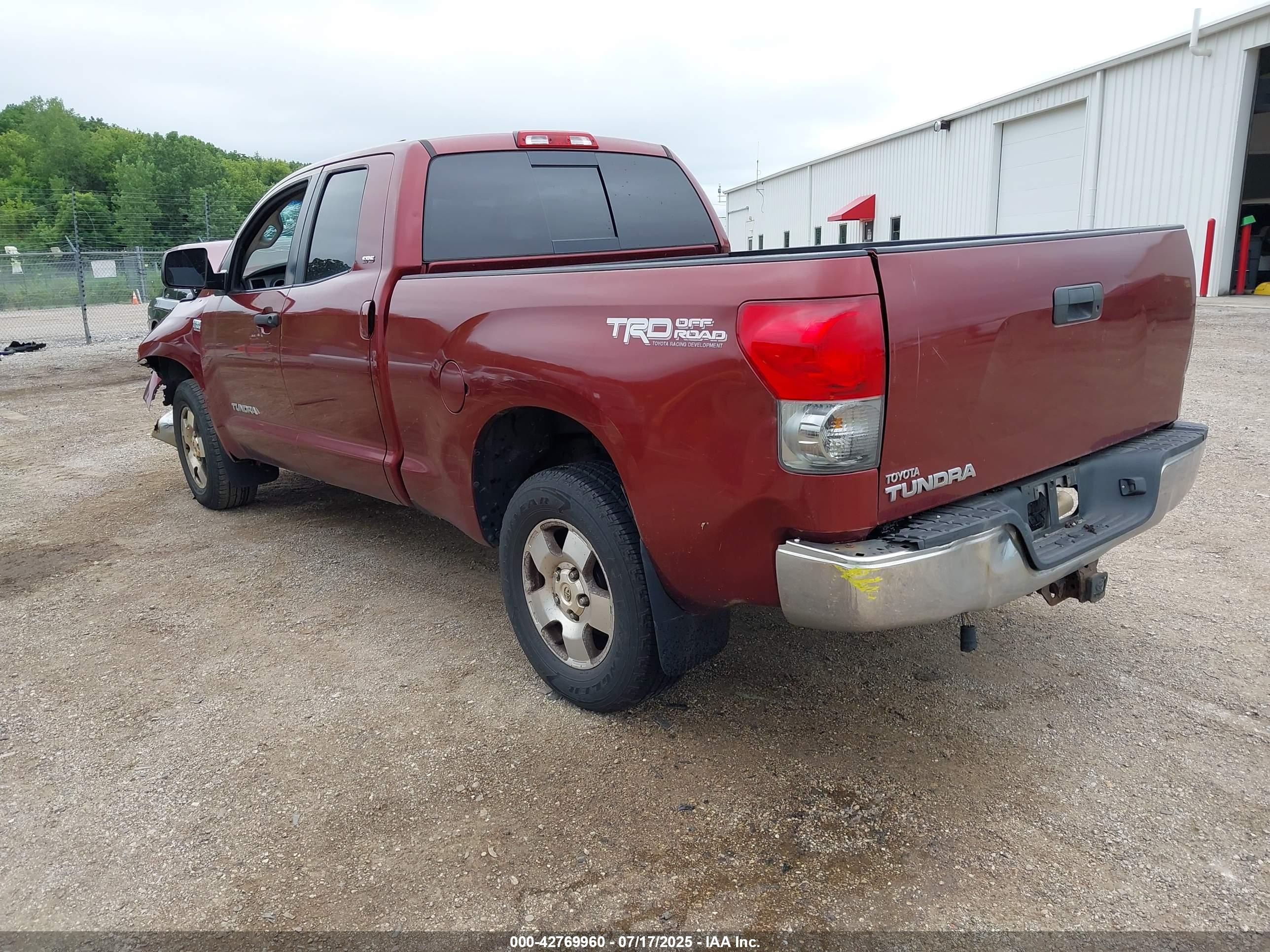 TOYOTA TUNDRA image 3
