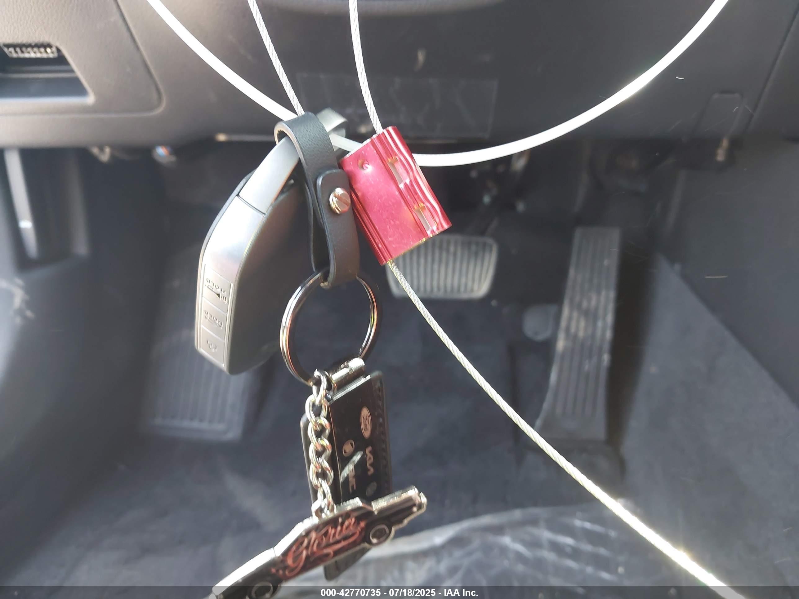 KIA K5 image 11