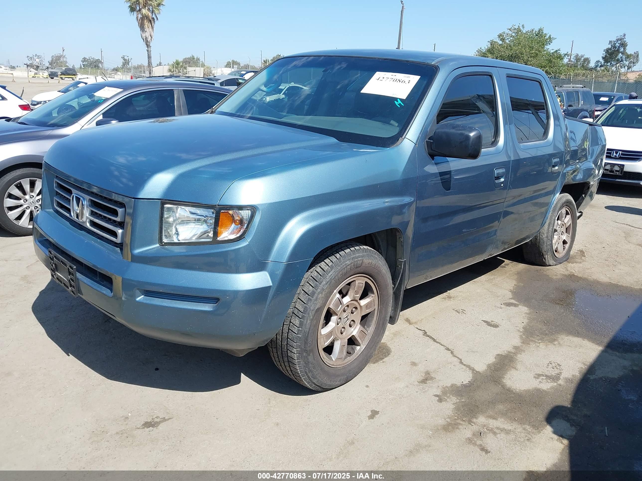 HONDA RIDGELINE image 2