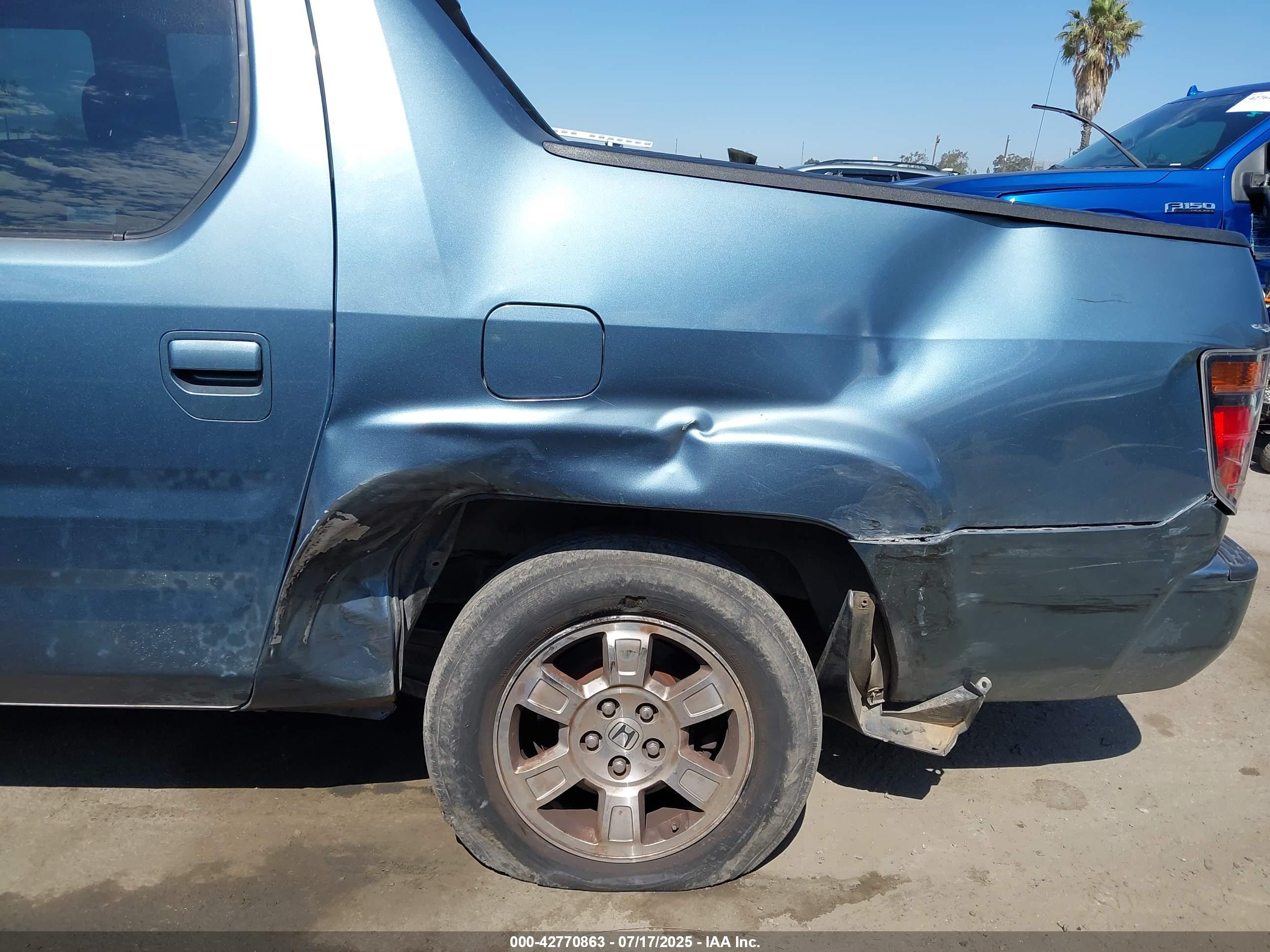 HONDA RIDGELINE image 6