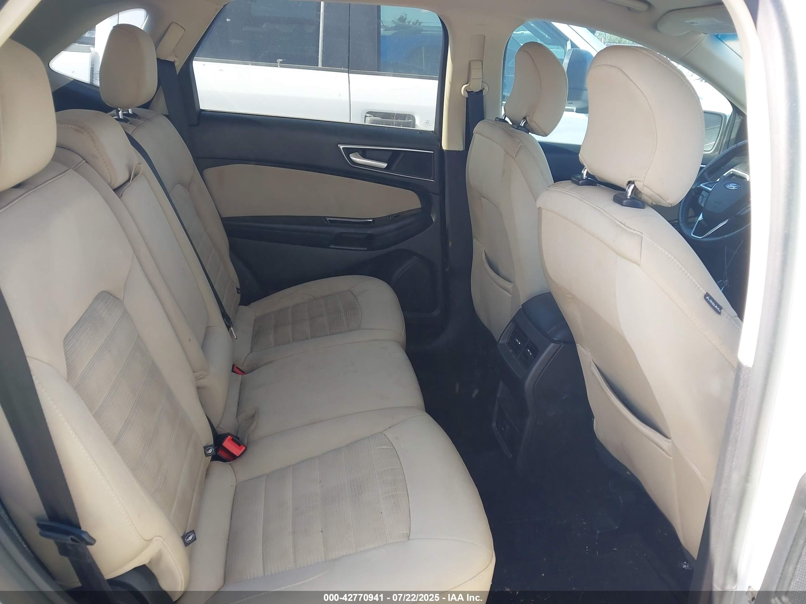 FORD EDGE image 8