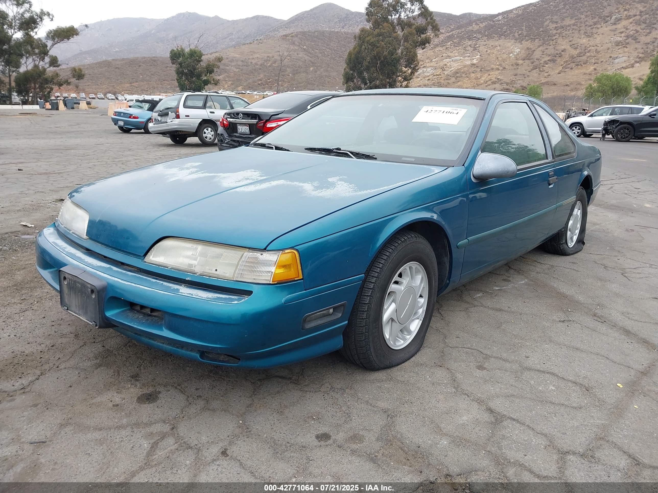 FORD THUNDERBIRD image 2