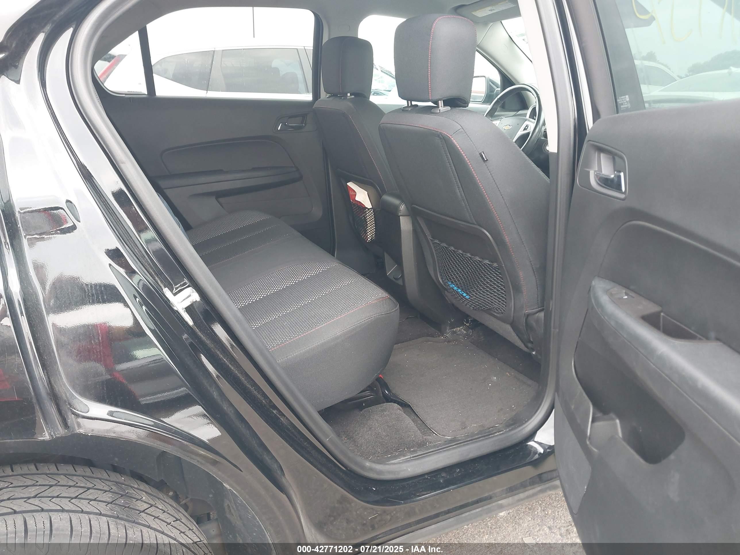 CHEVROLET EQUINOX image 8