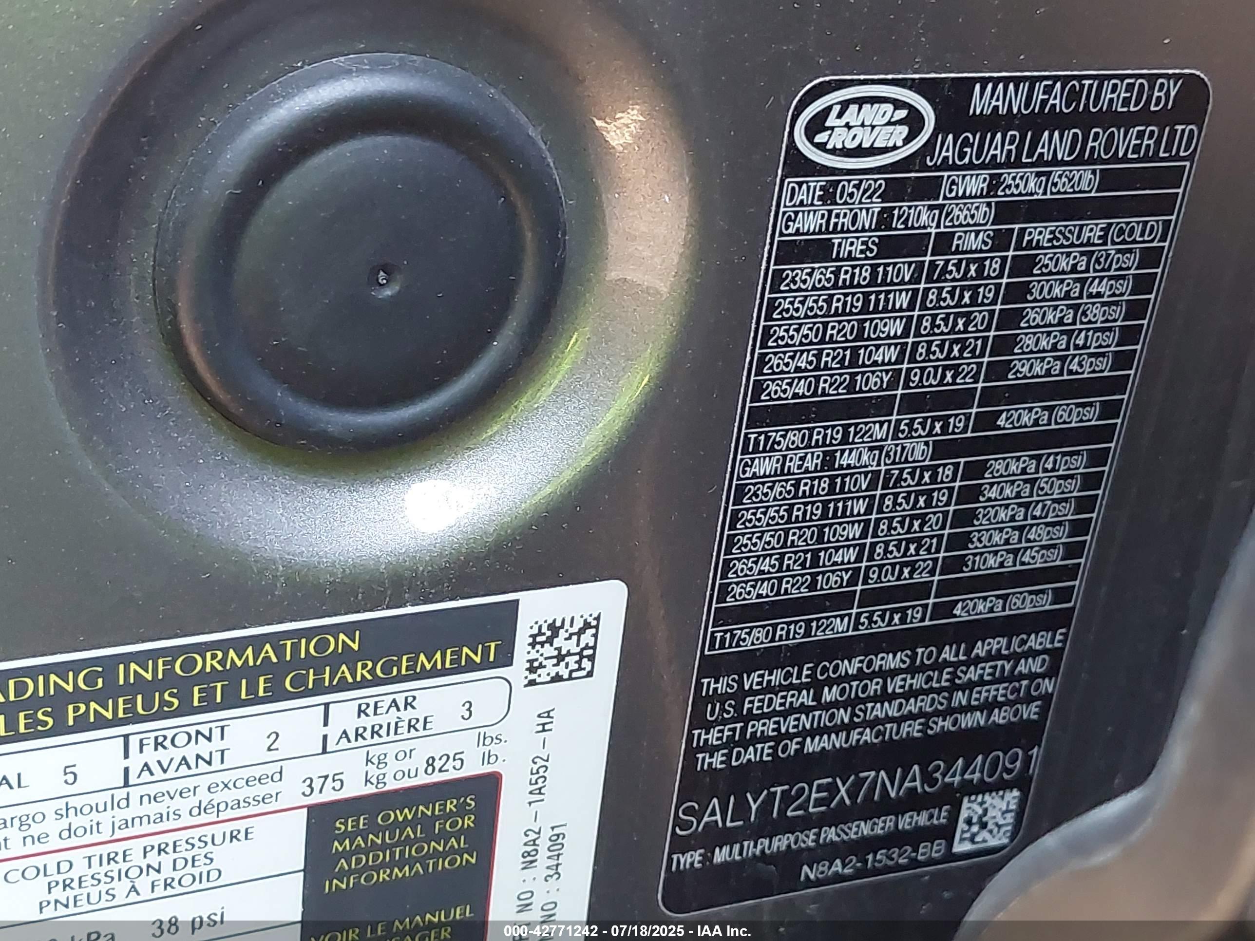 LAND ROVER image 9