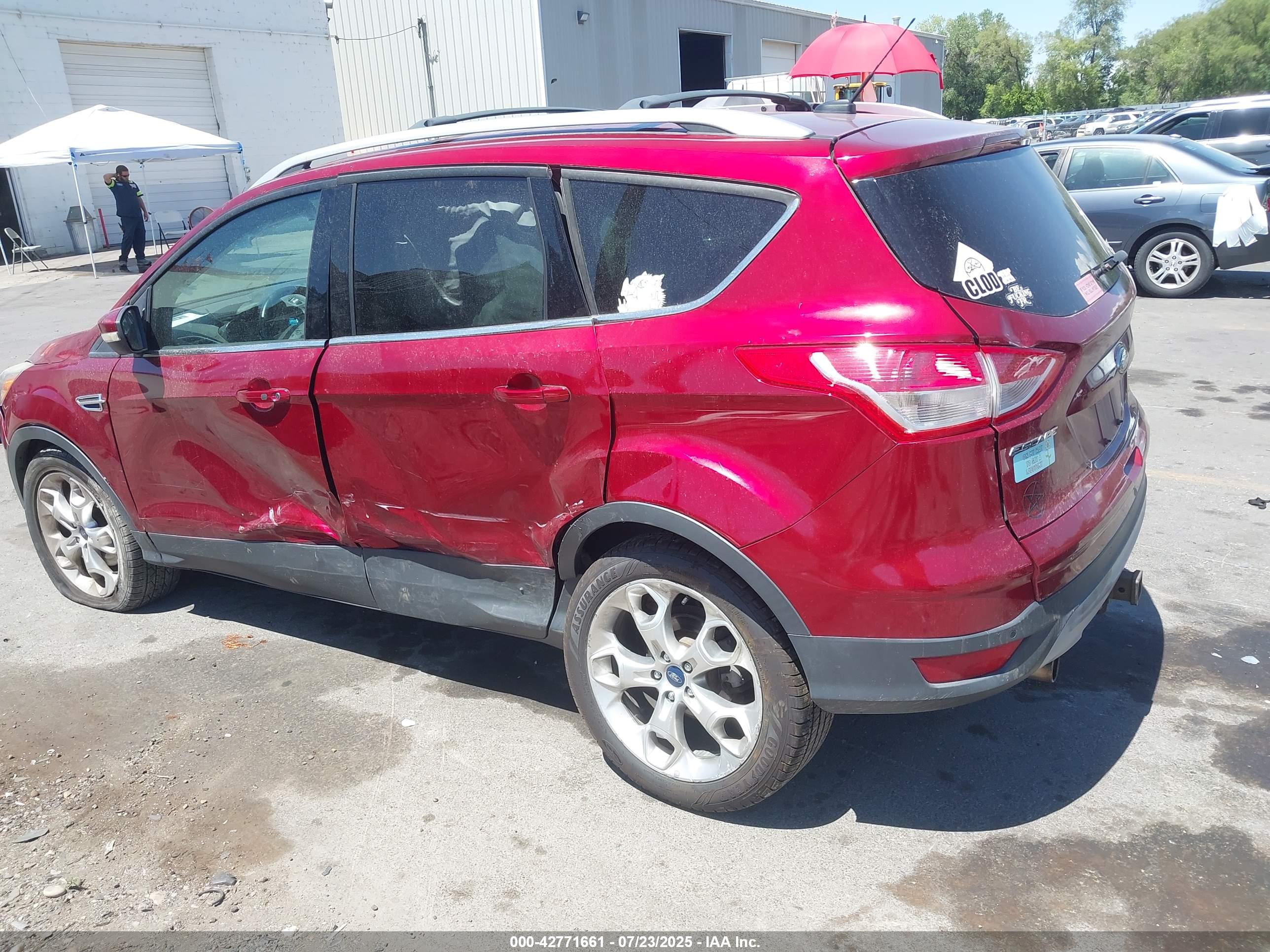 FORD ESCAPE image 3