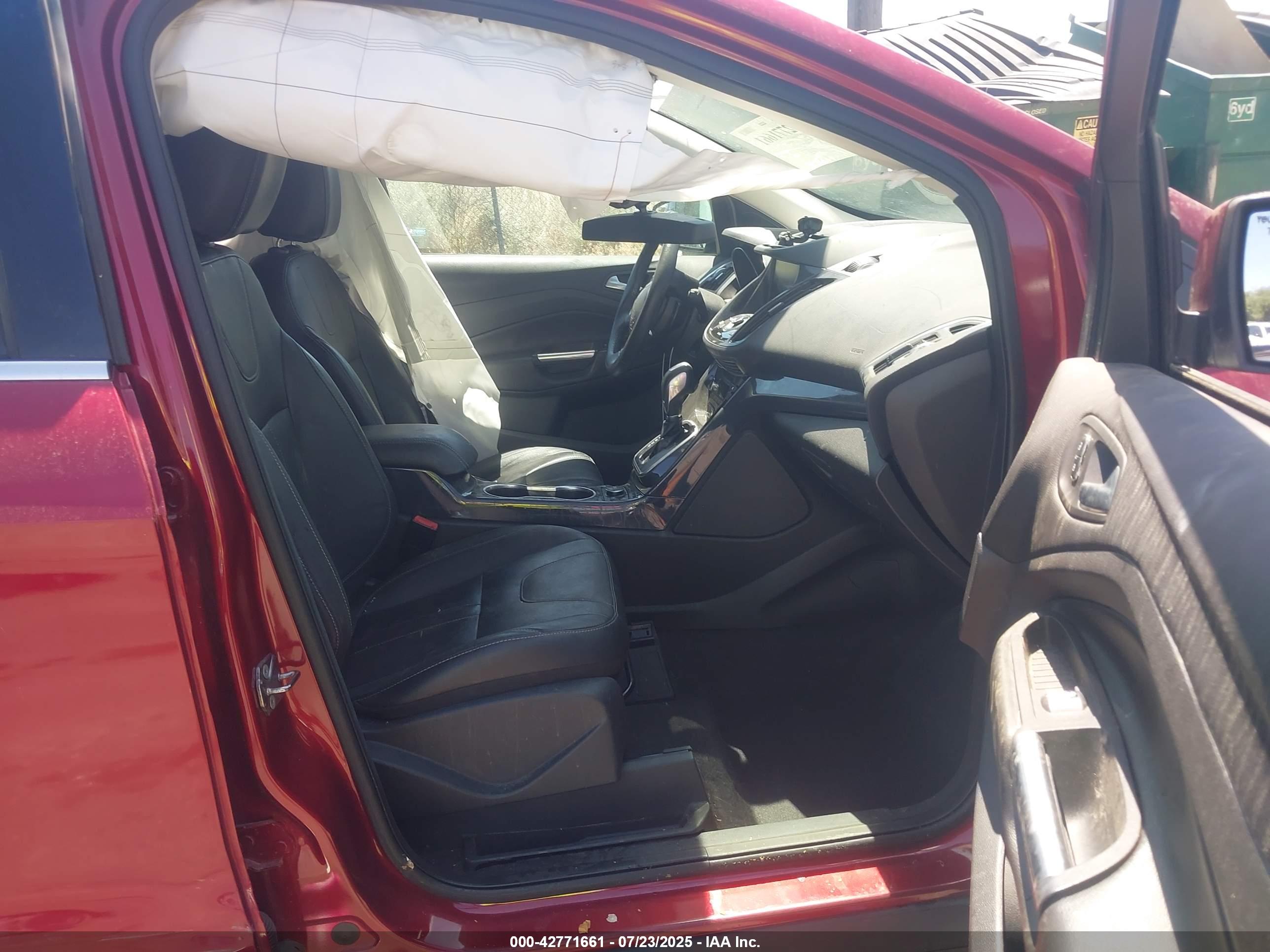 FORD ESCAPE image 5