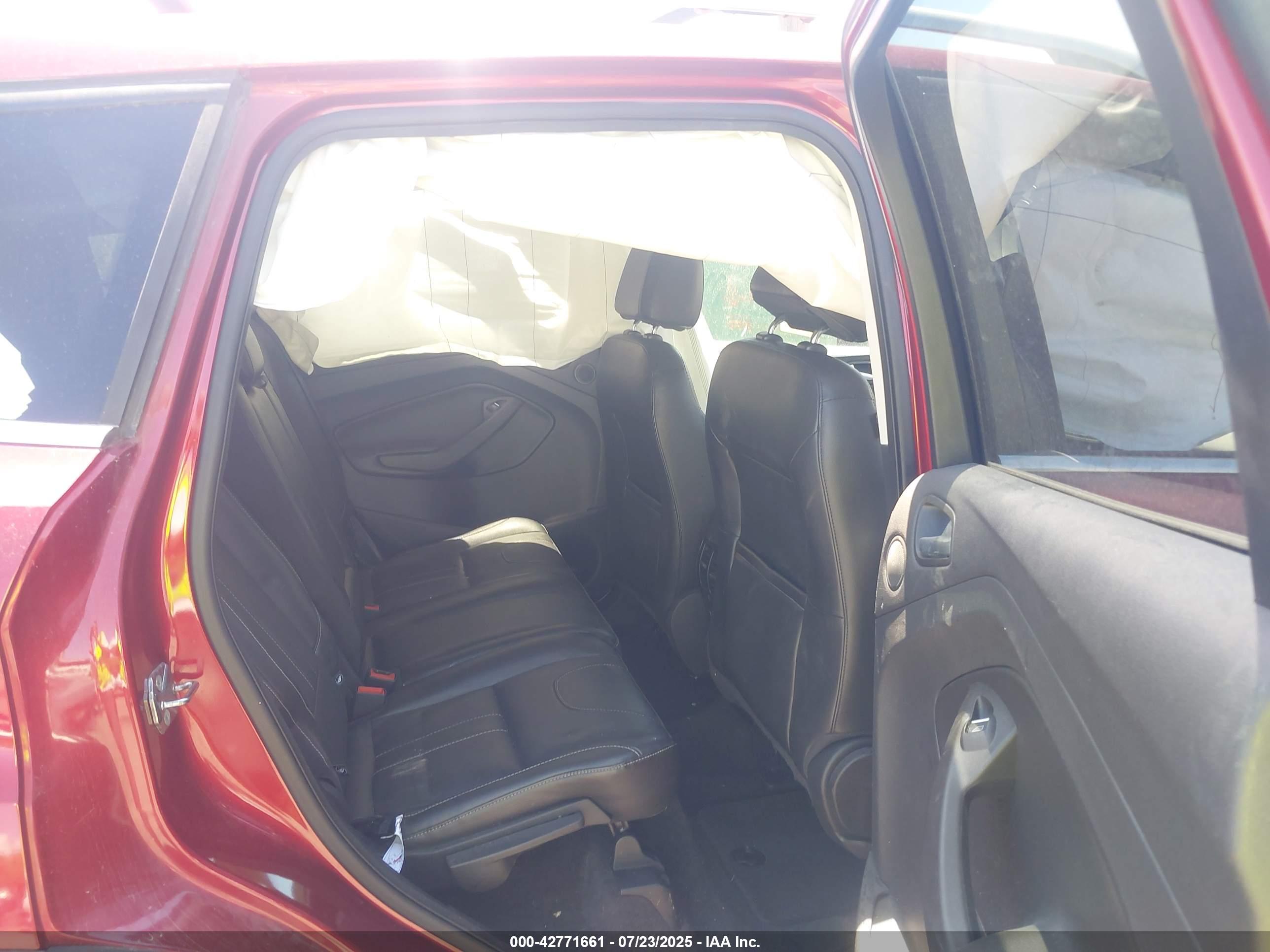 FORD ESCAPE image 8