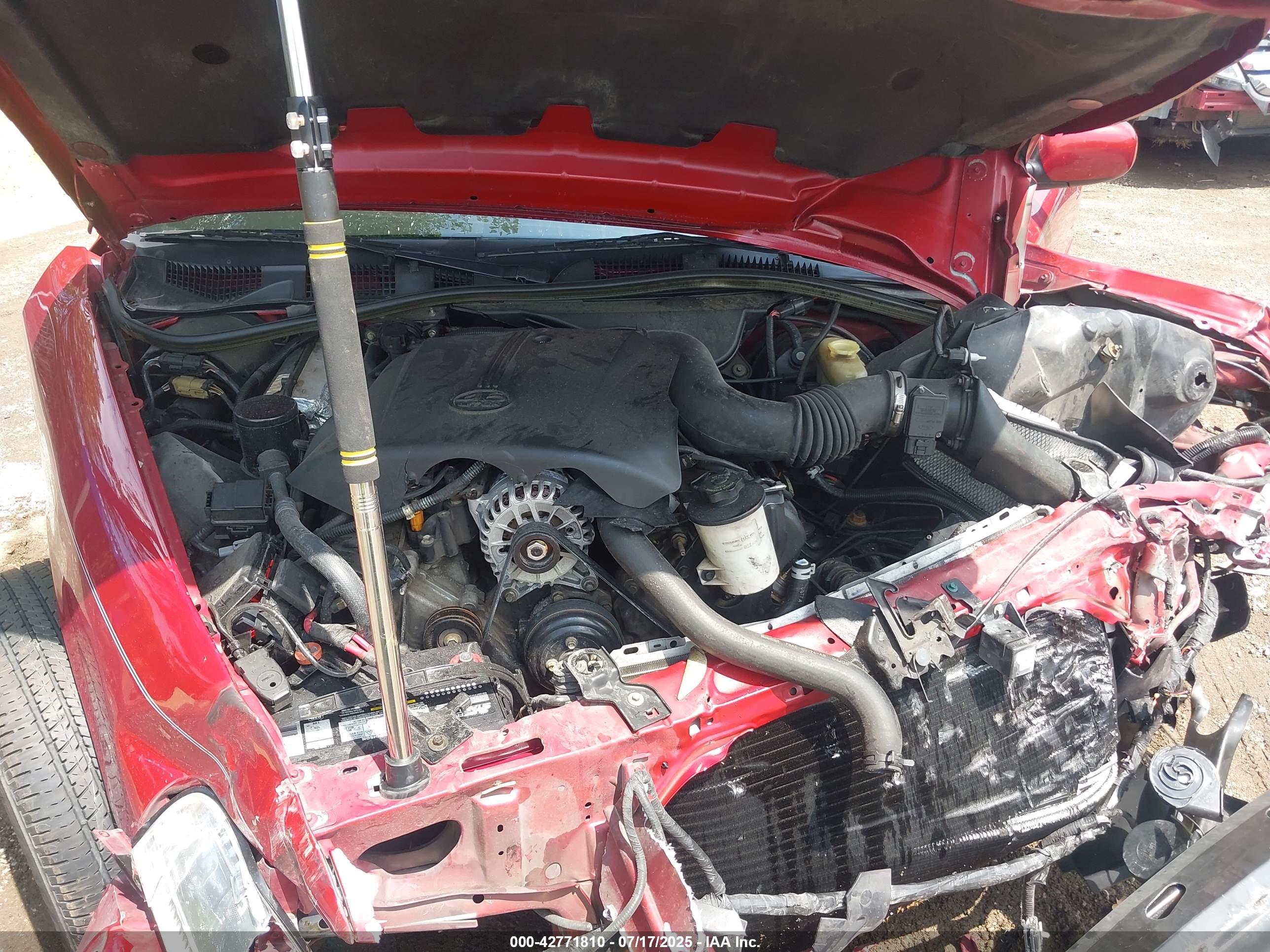 FORD CROWN image 10