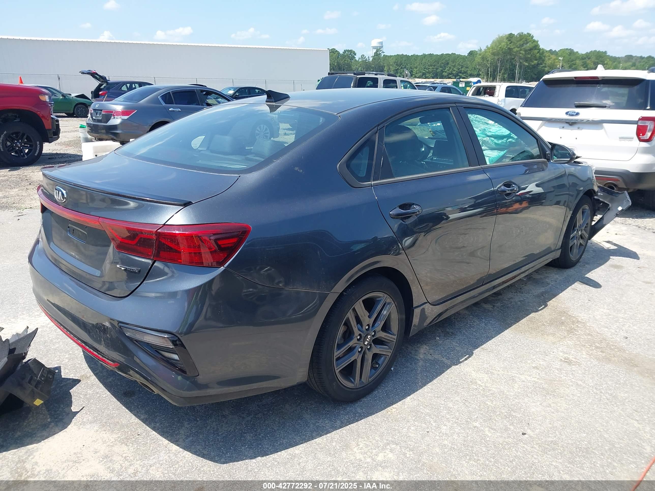 KIA FORTE image 4