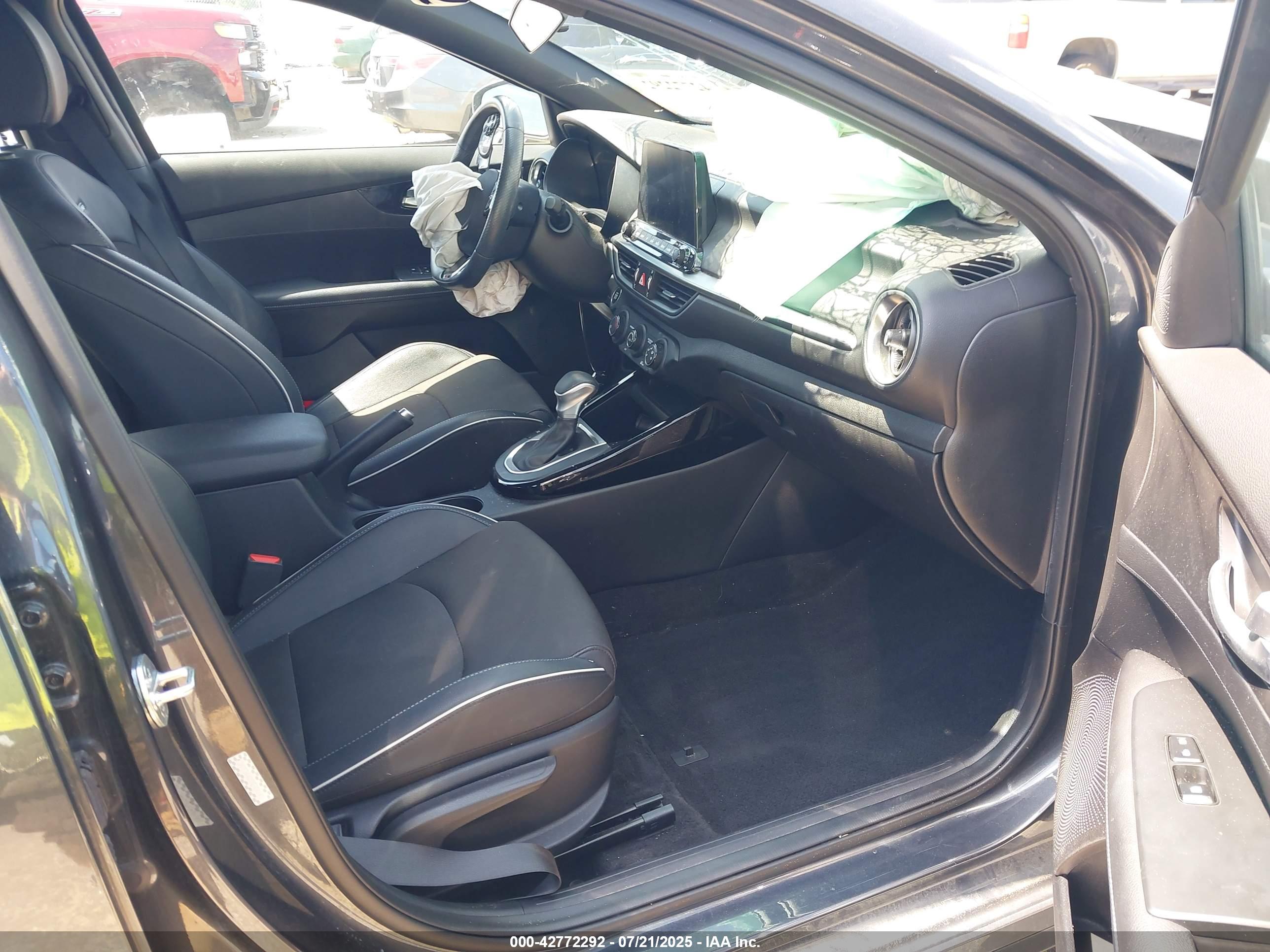 KIA FORTE image 5