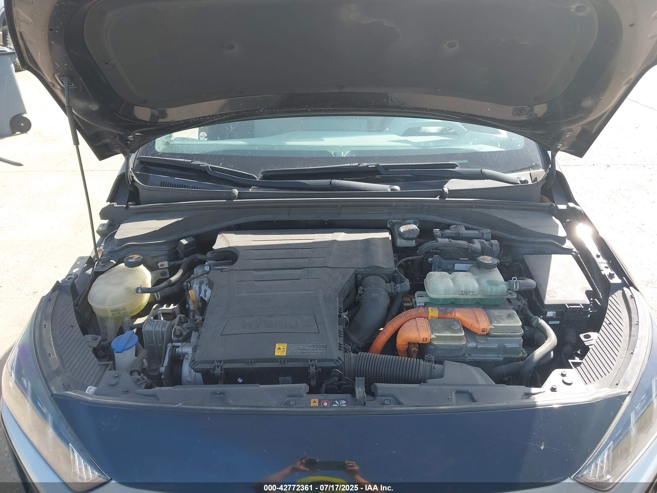 HYUNDAI IONIQ image 10