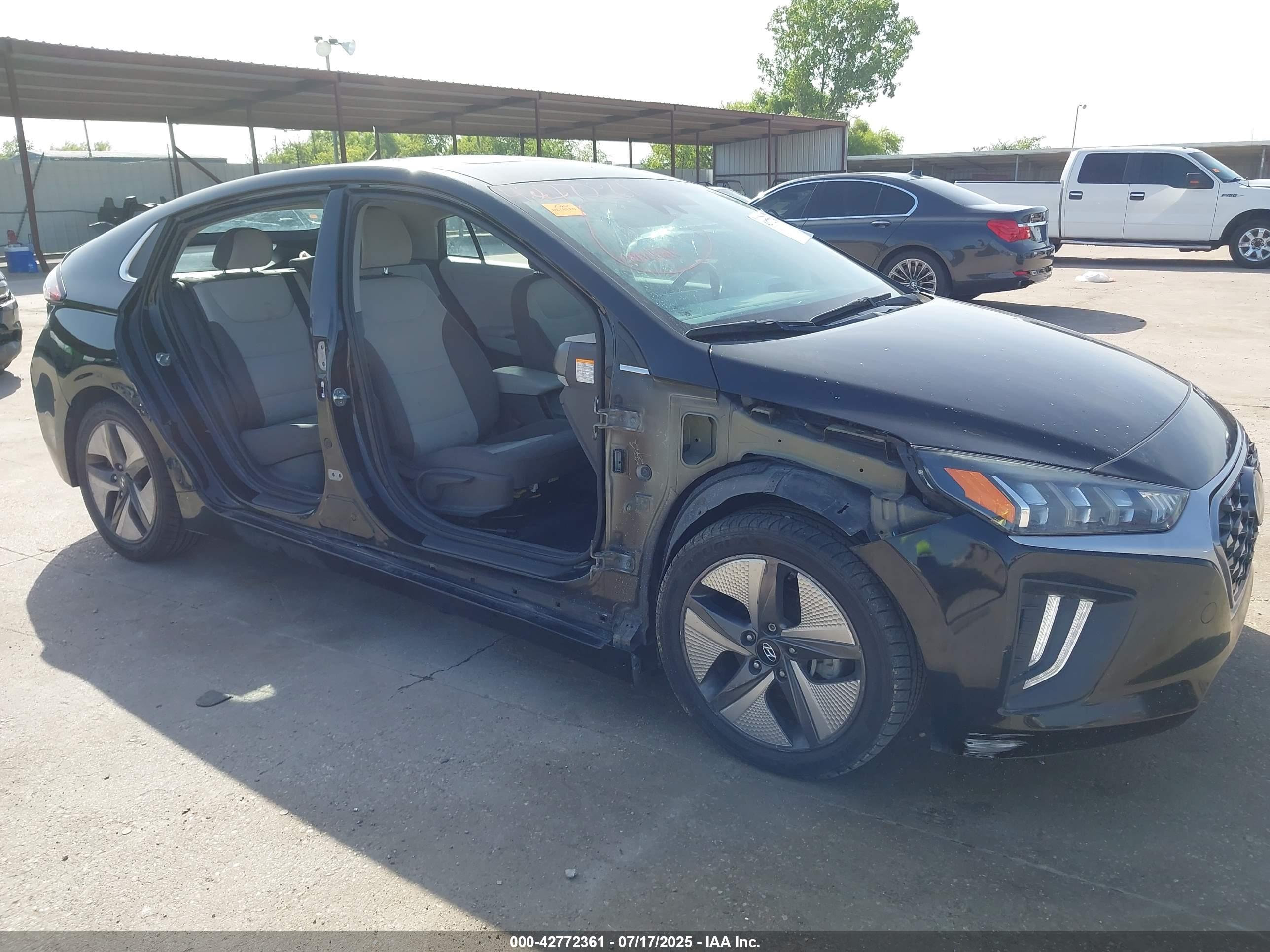 HYUNDAI IONIQ image 6